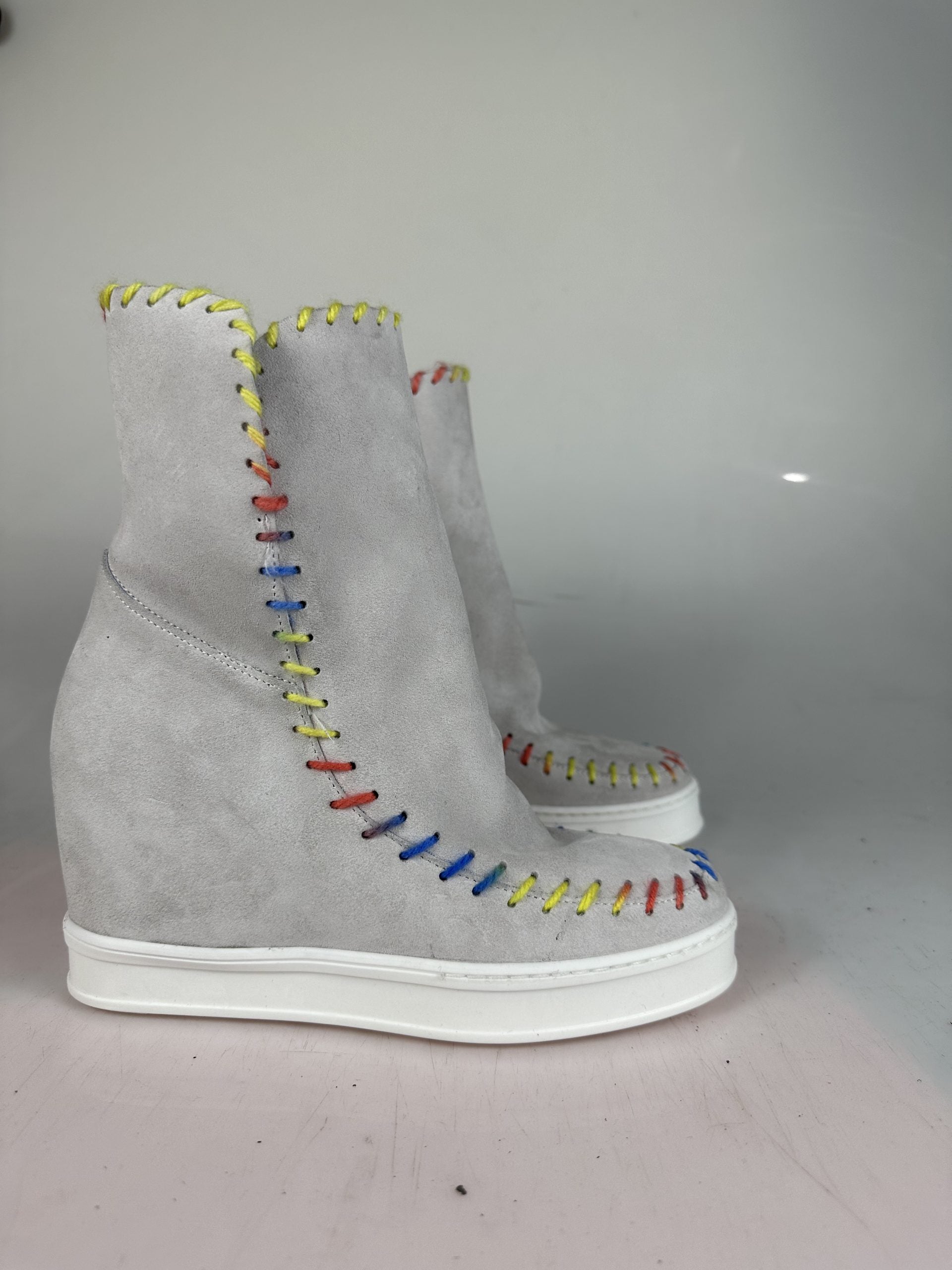 Louu ice suede multicolor stitching