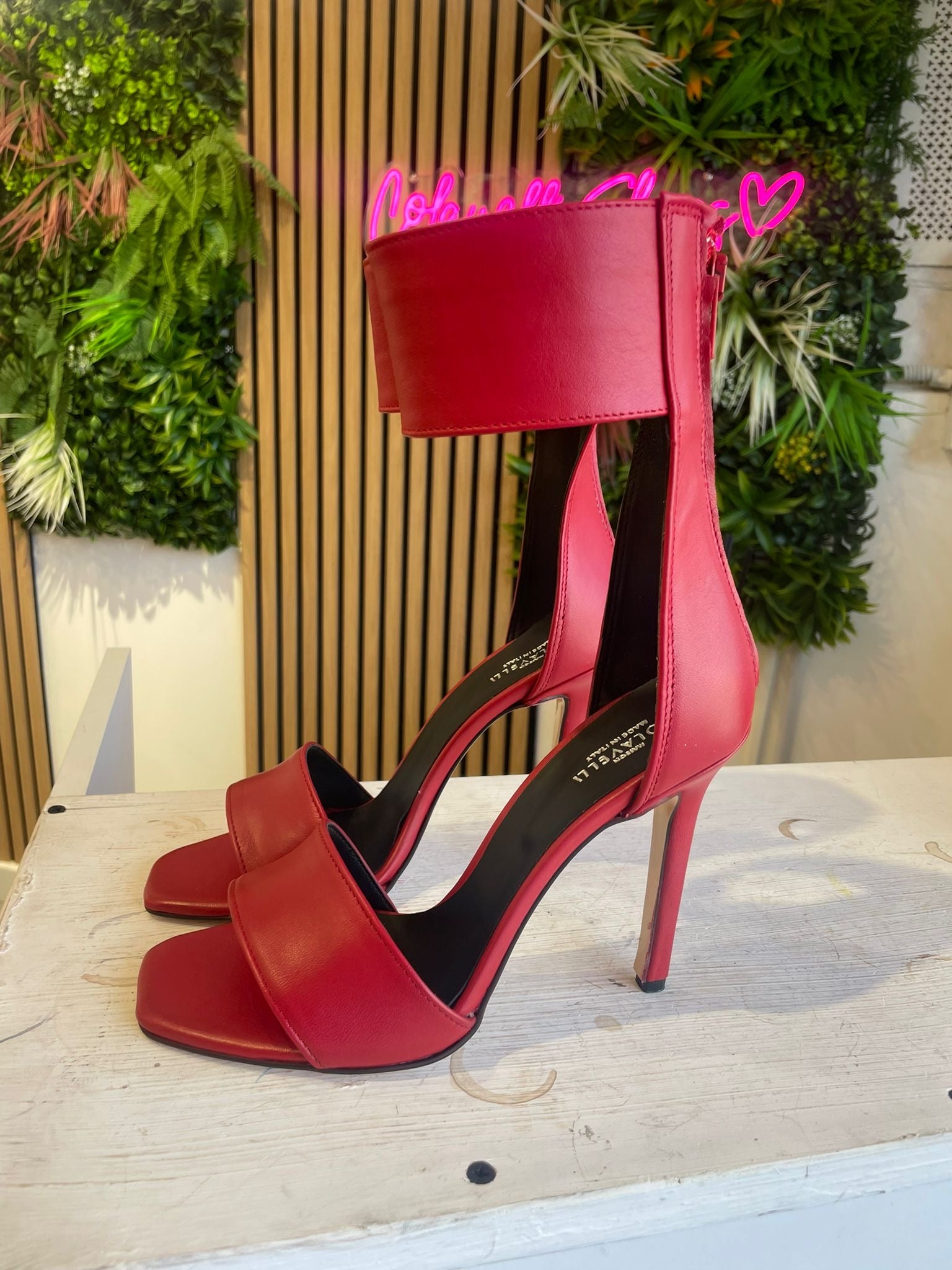 Aurora amore basic red leather