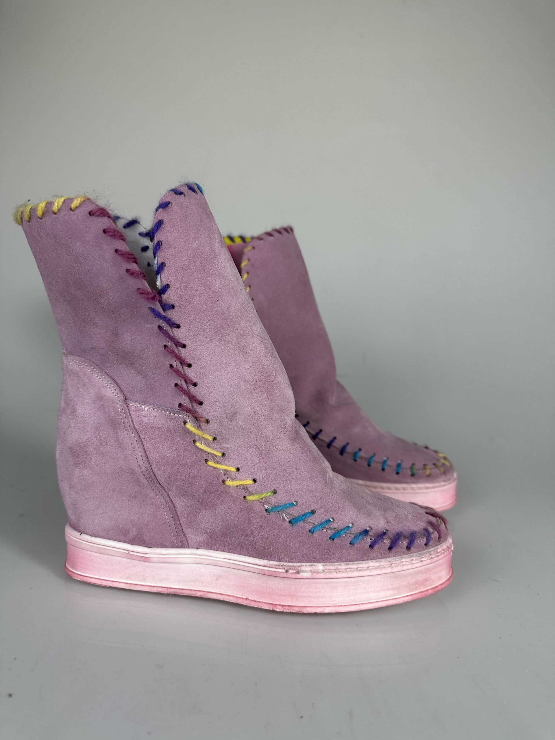 Louu pink suede multicolor stitching