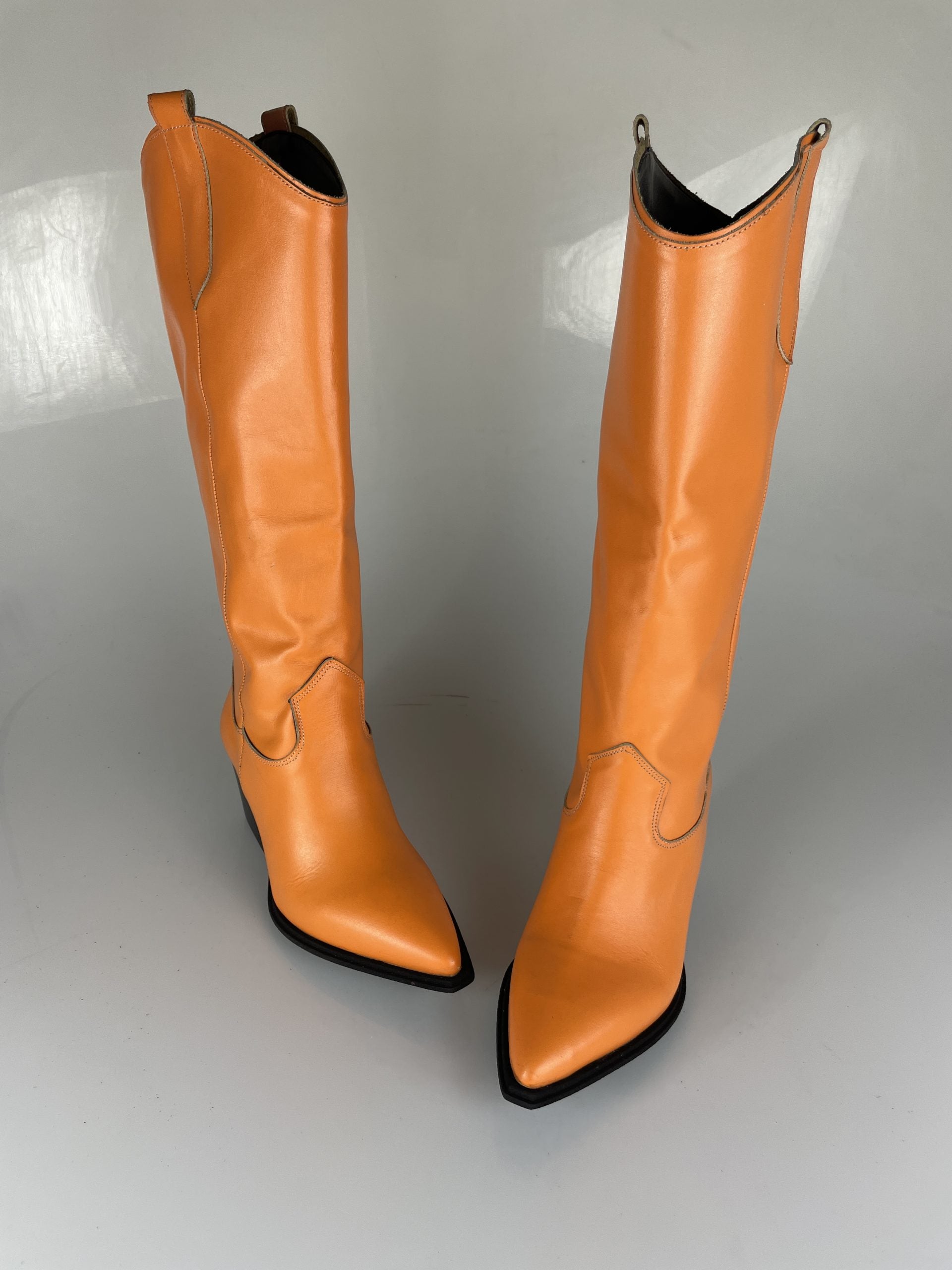 Ascanio Orange Skin