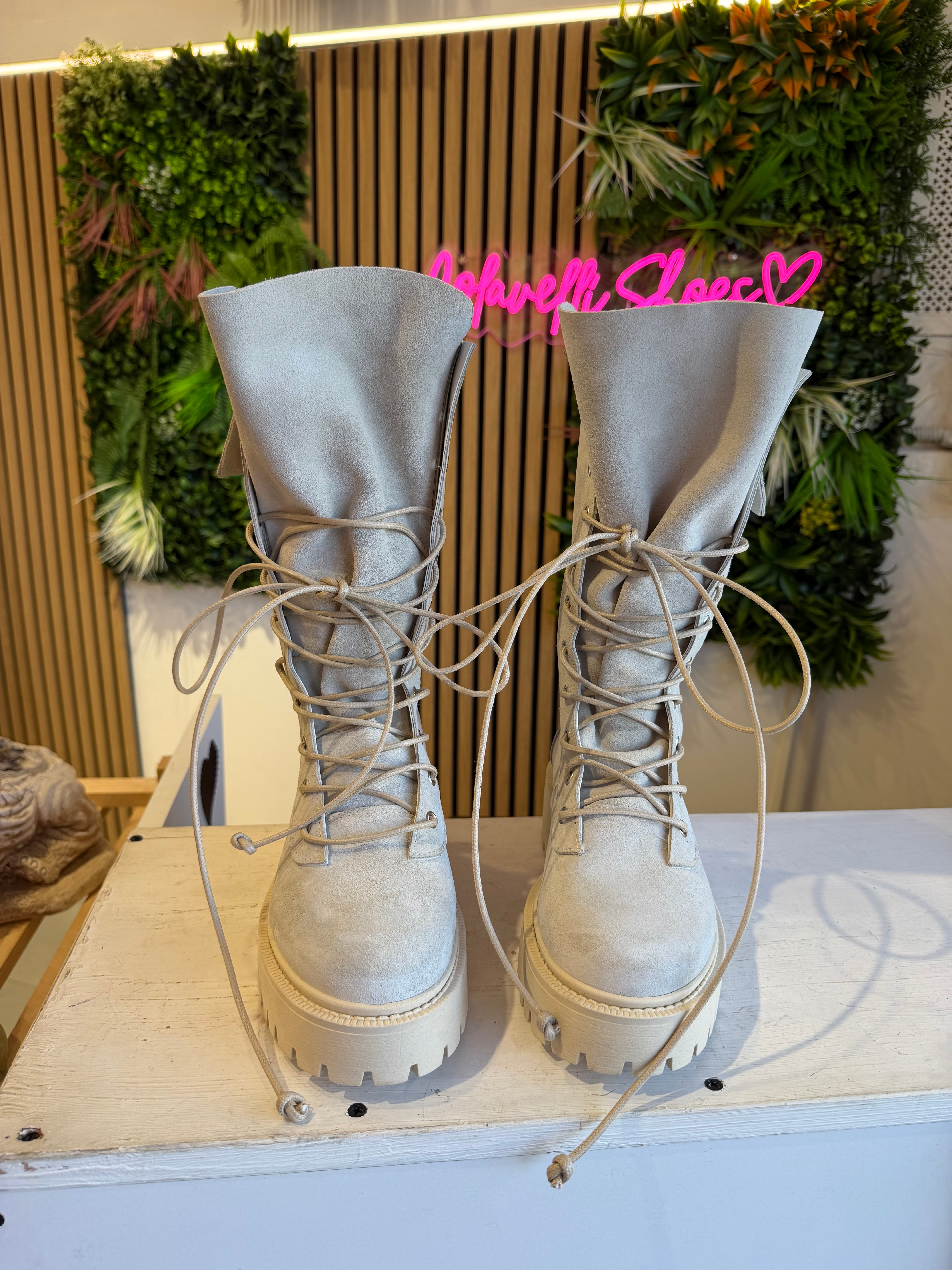 Anfibio ginny camoscio crema