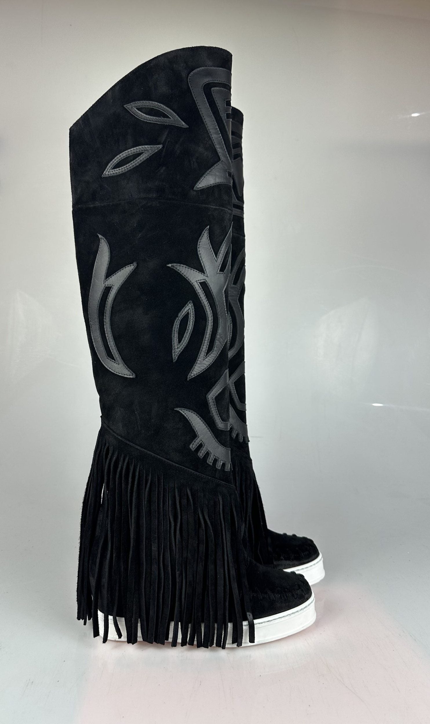 Santhoo ante/cuero negro
