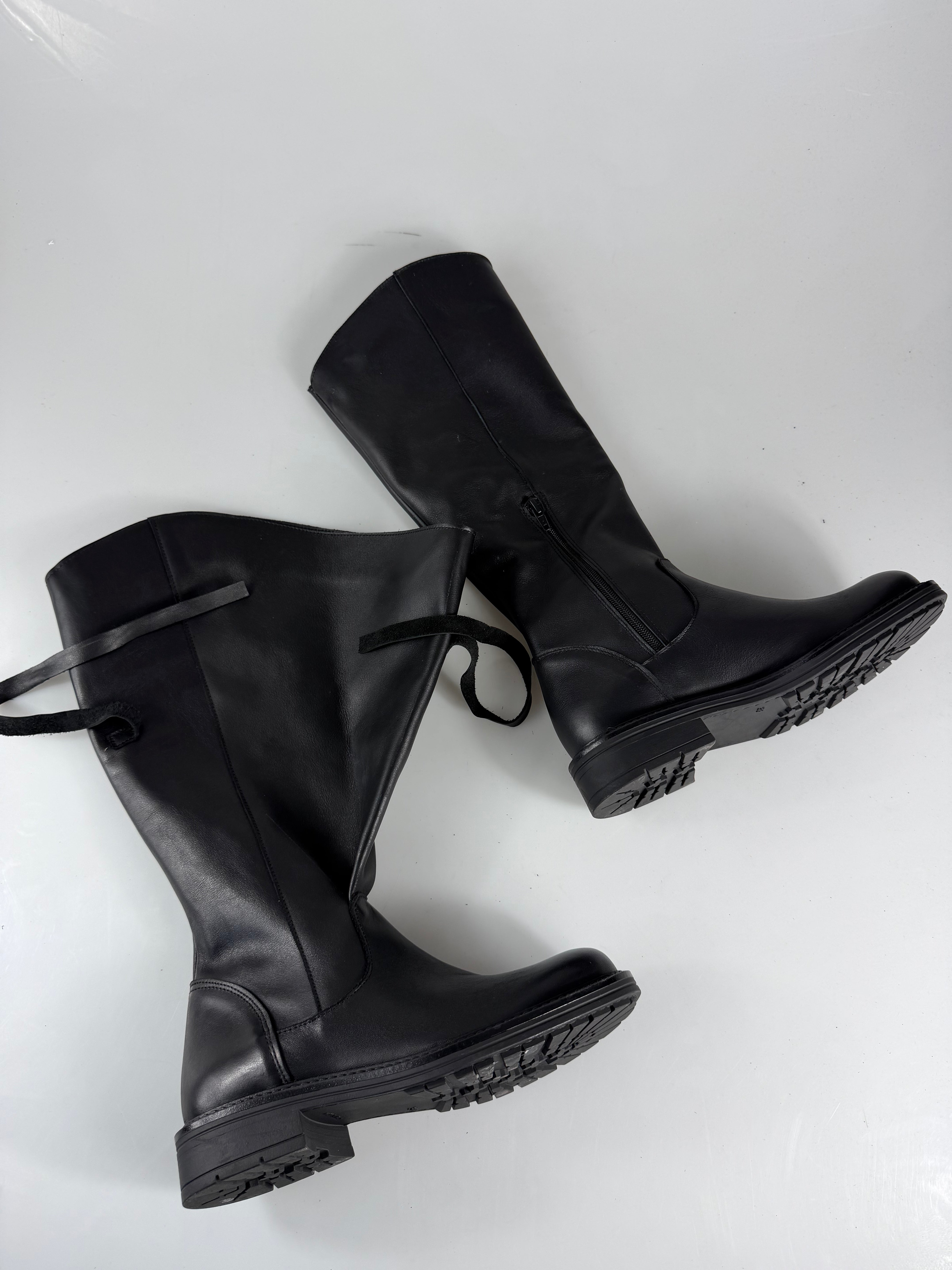Anfibio fiocco pelle nero