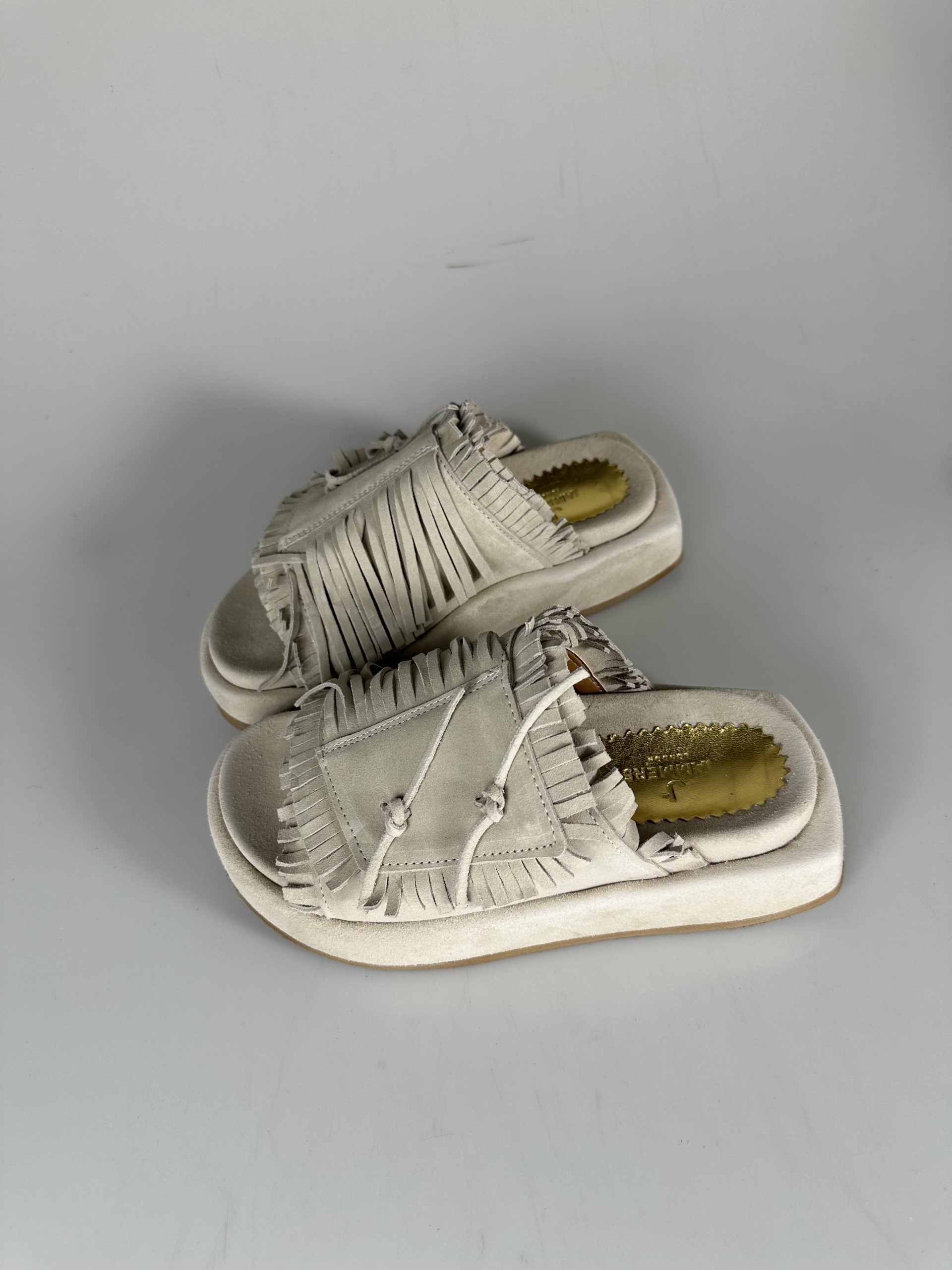 Armonia camoscio beige 2023