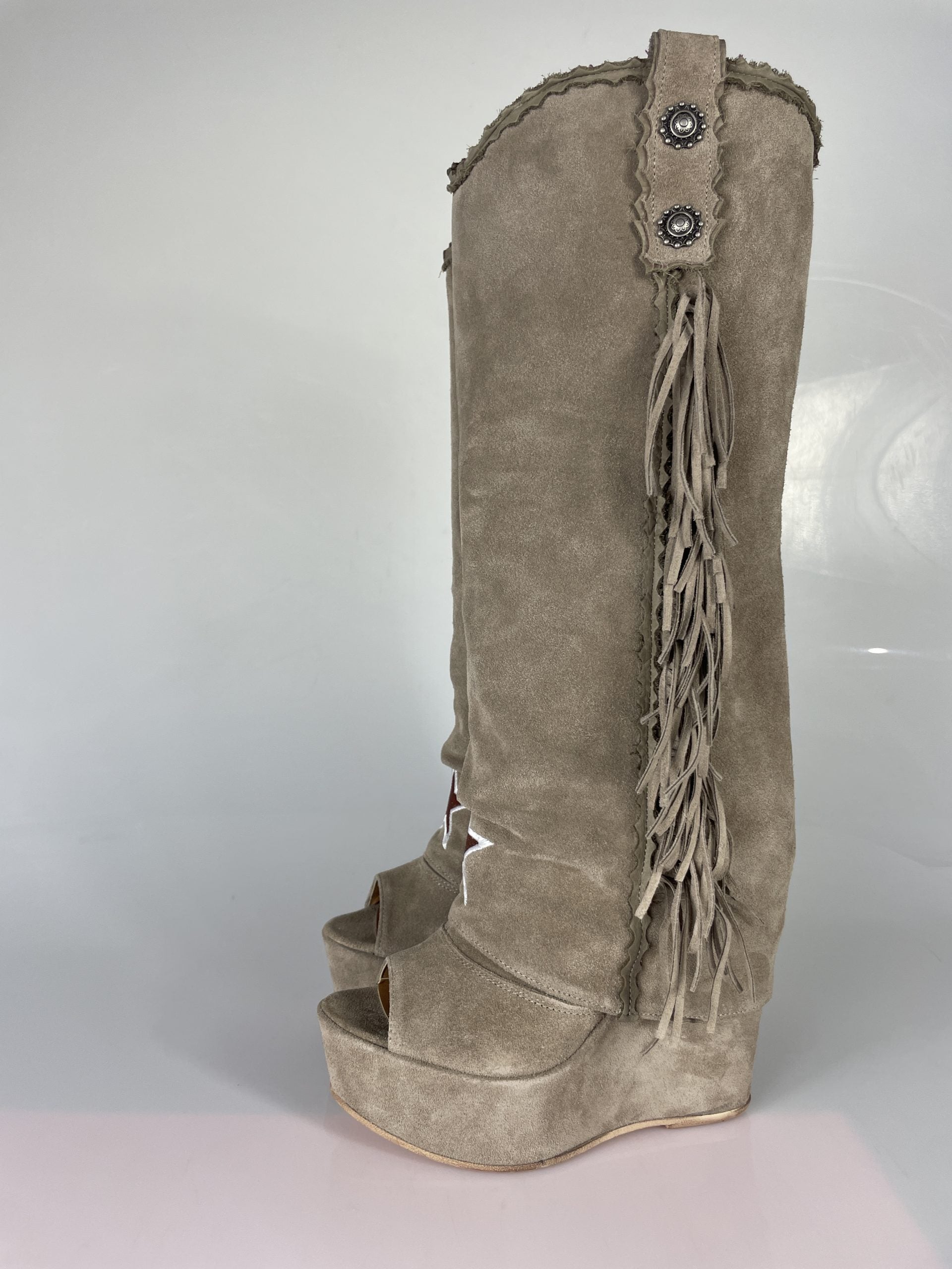 Carmensita euphoria beige suede