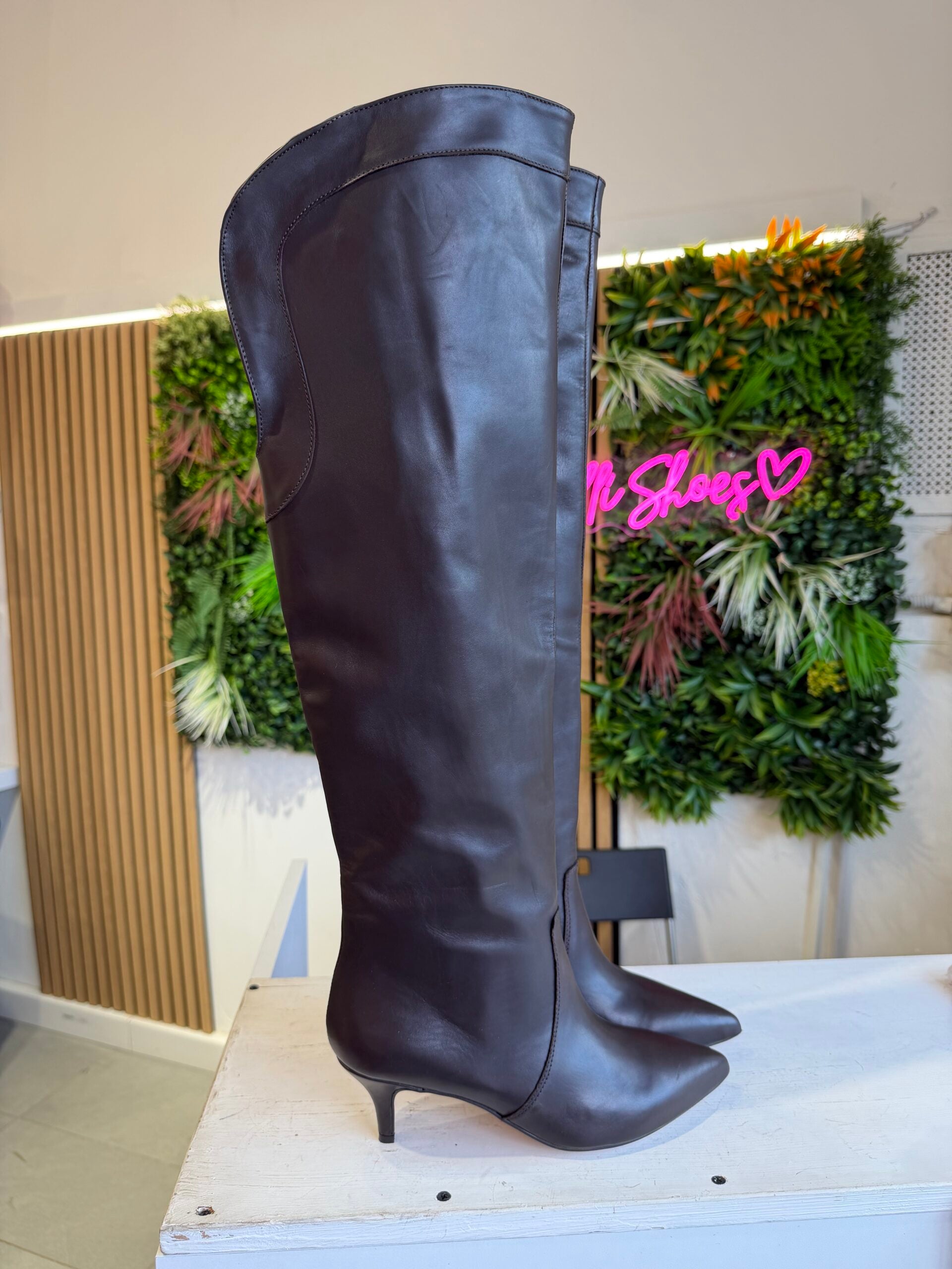 Furia flaminia leather t dark brown