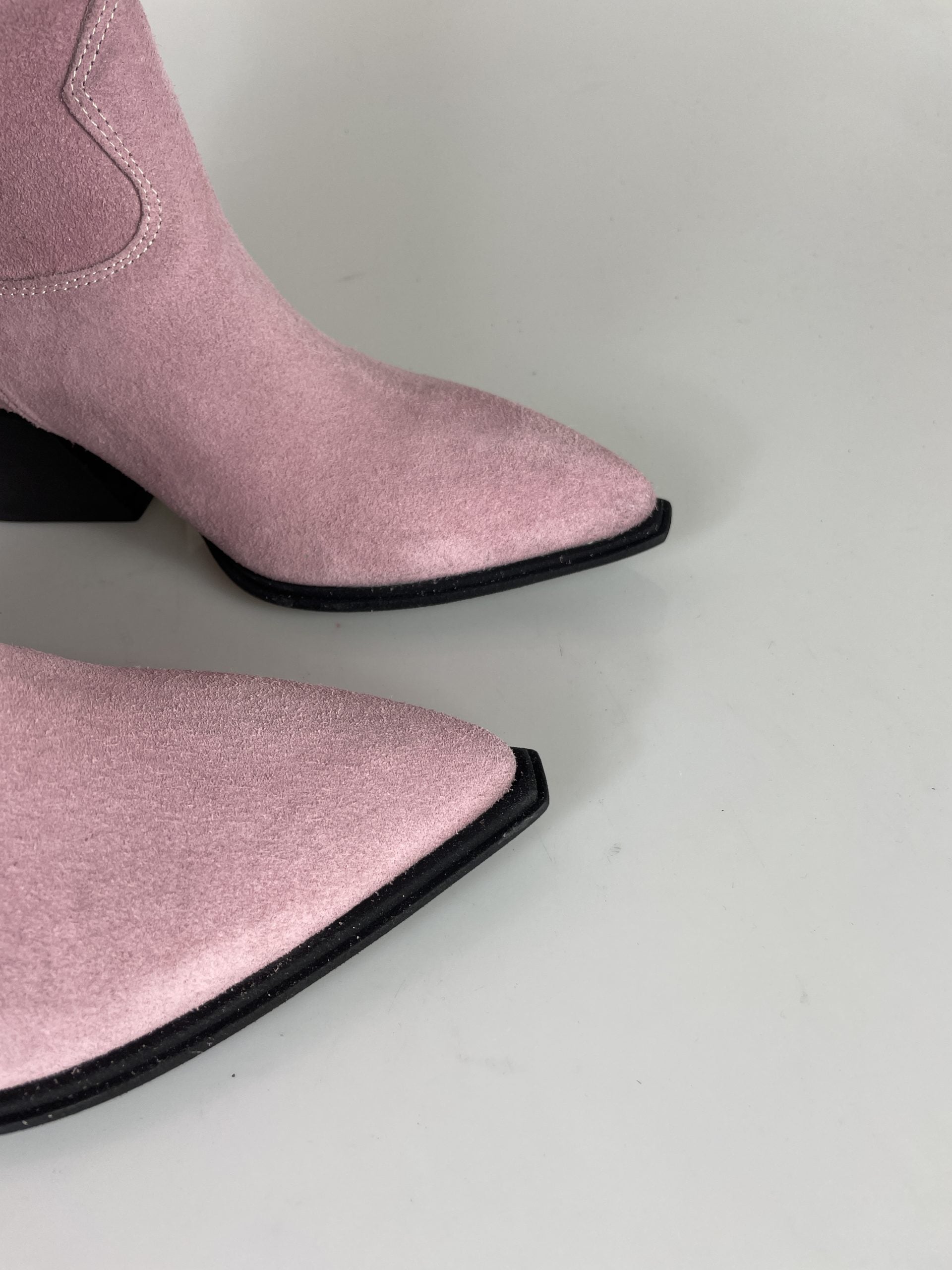 Ascanio pink suede