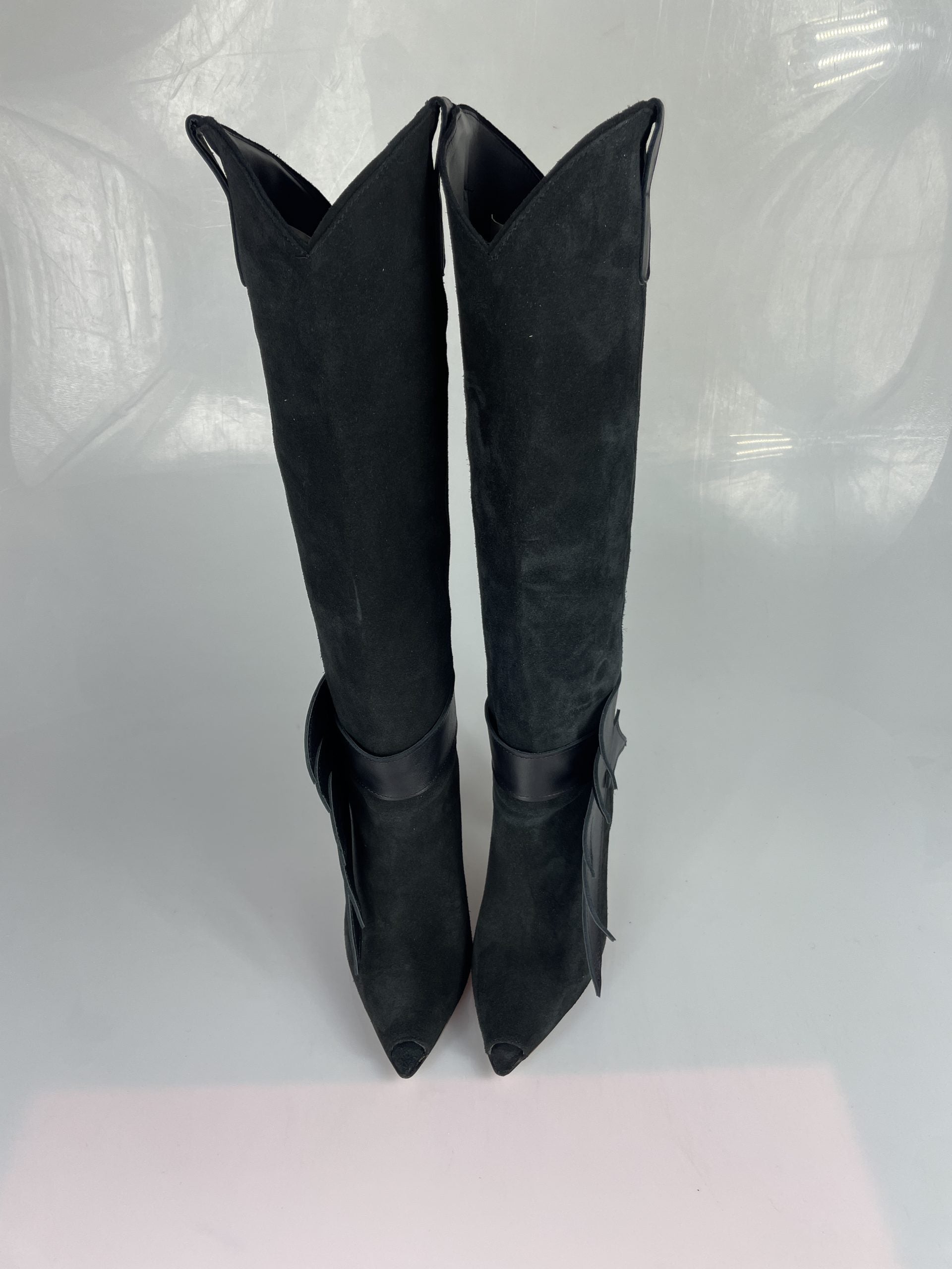 Ash black suede