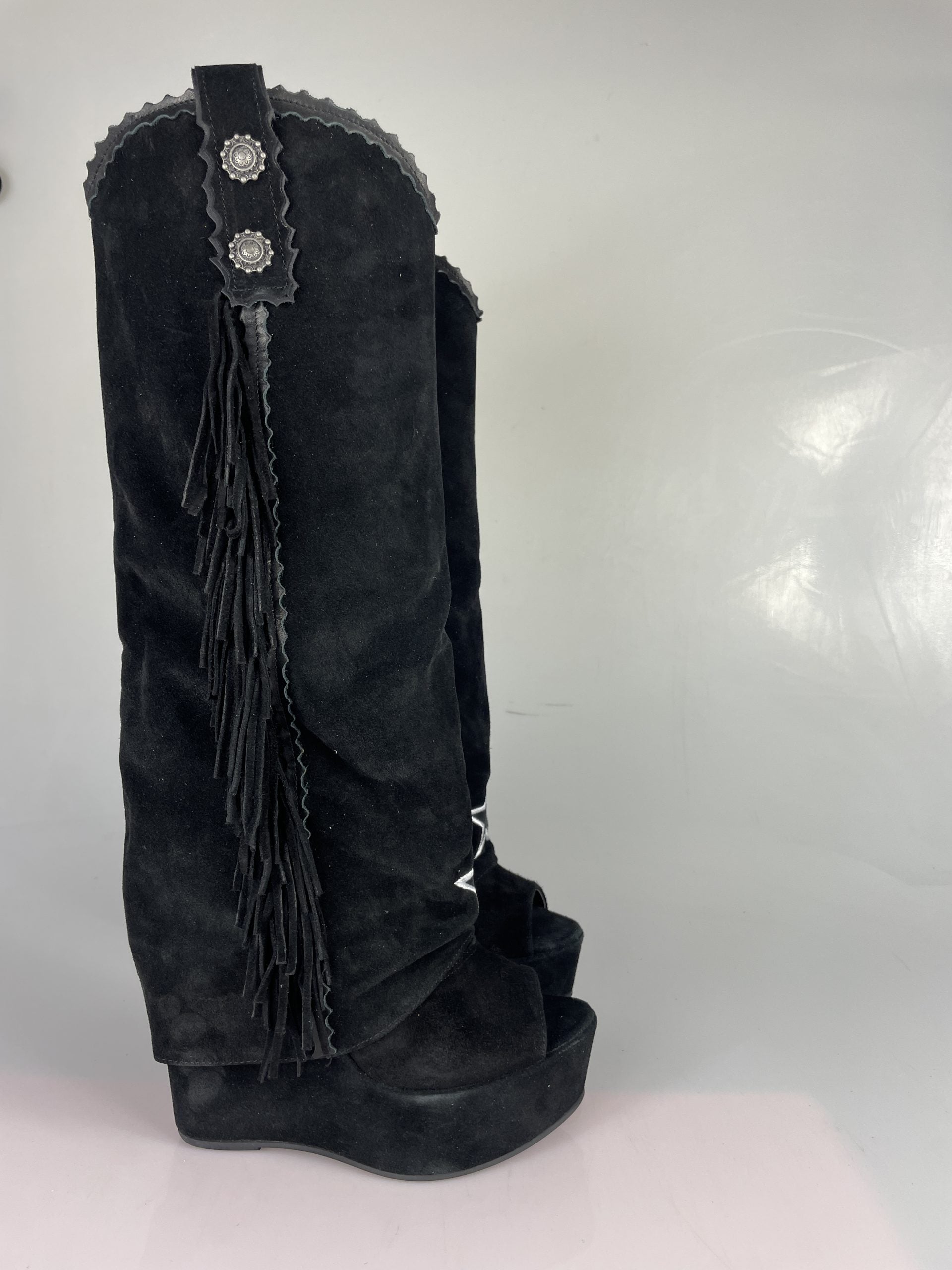Carmensita euphoria black suede