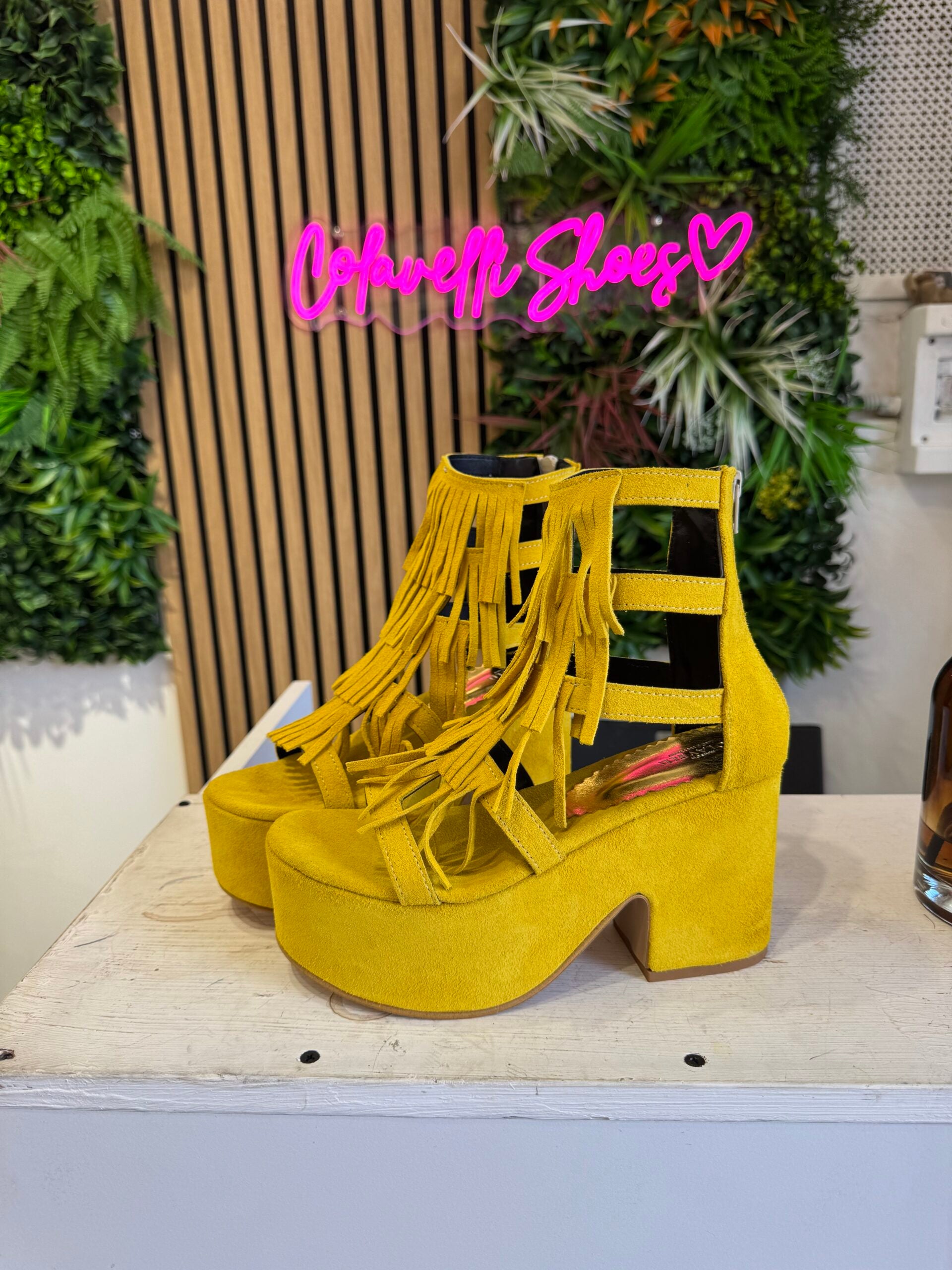 Cuba yellow suede