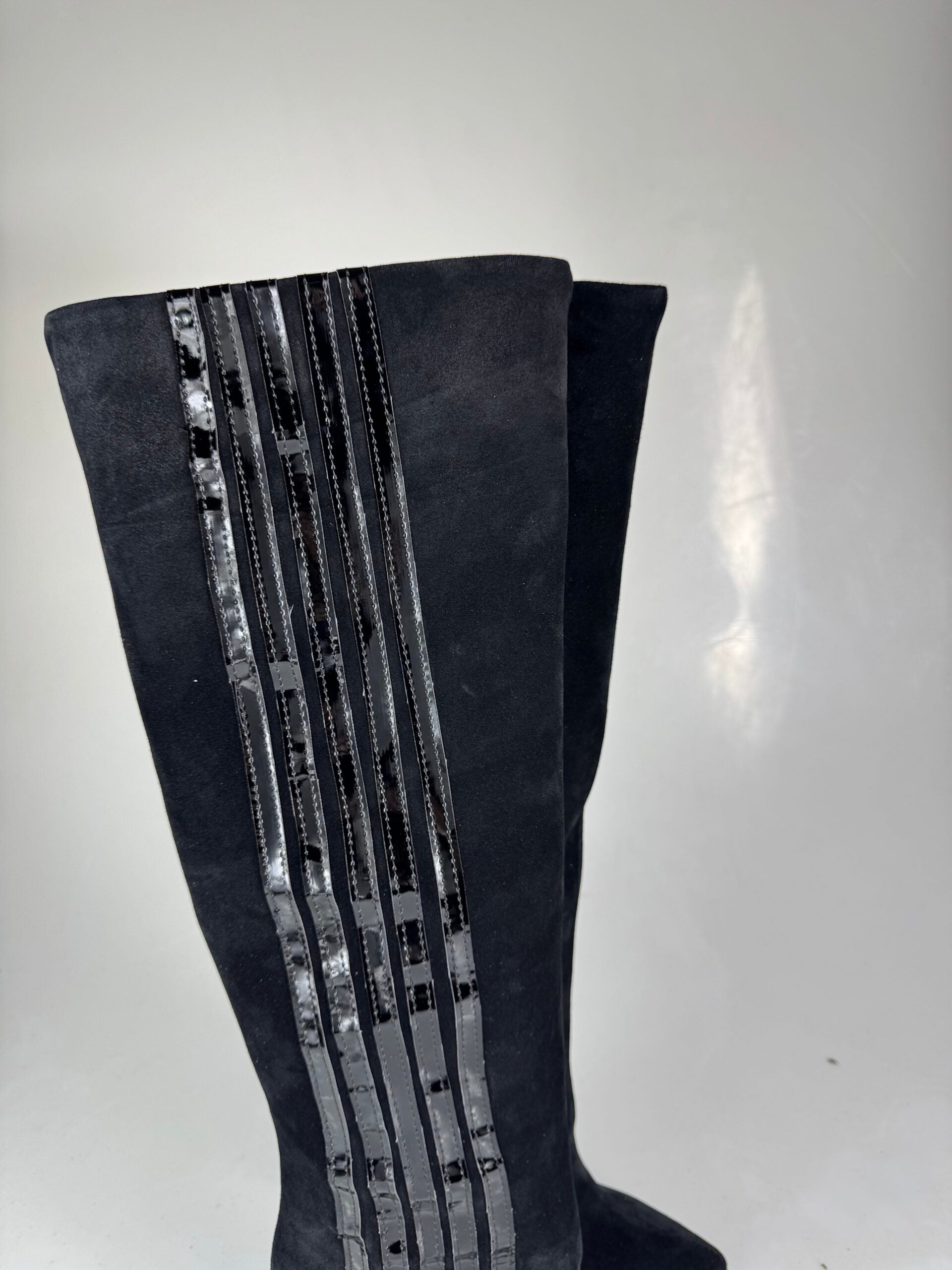 Boston cam black rip paint black