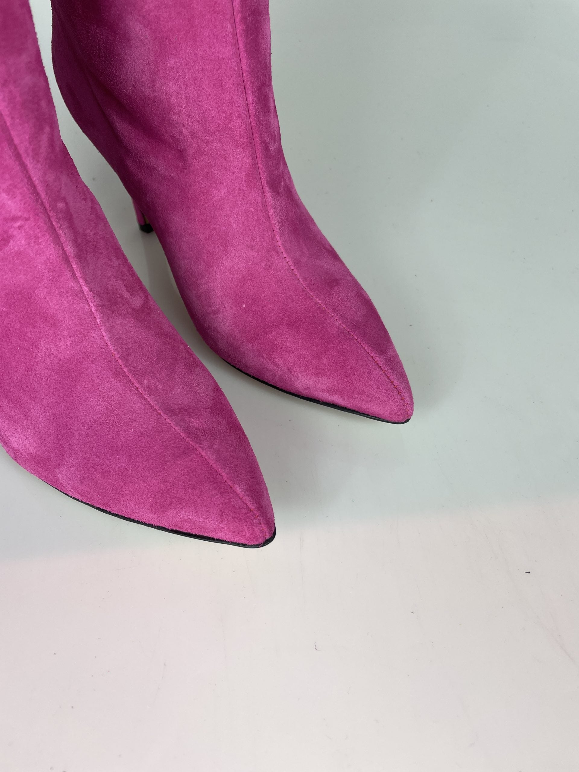 Gilda9 fuchsia suede