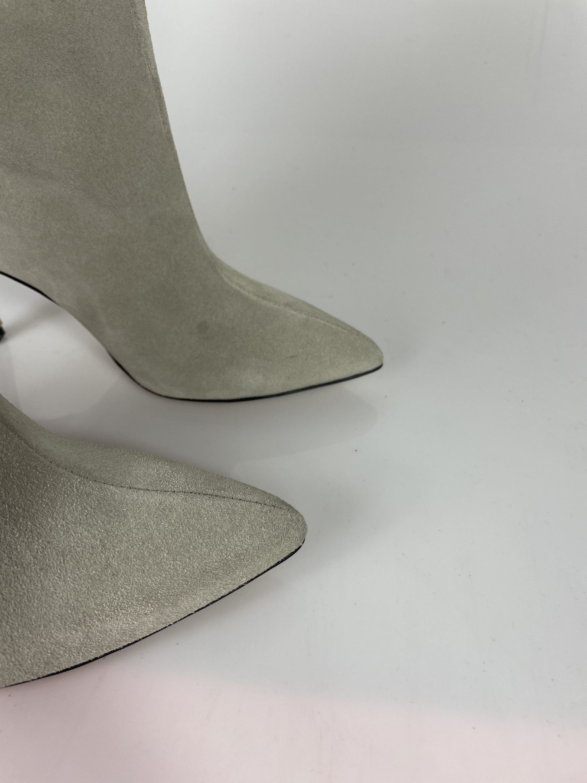 Gilda9 beige suede
