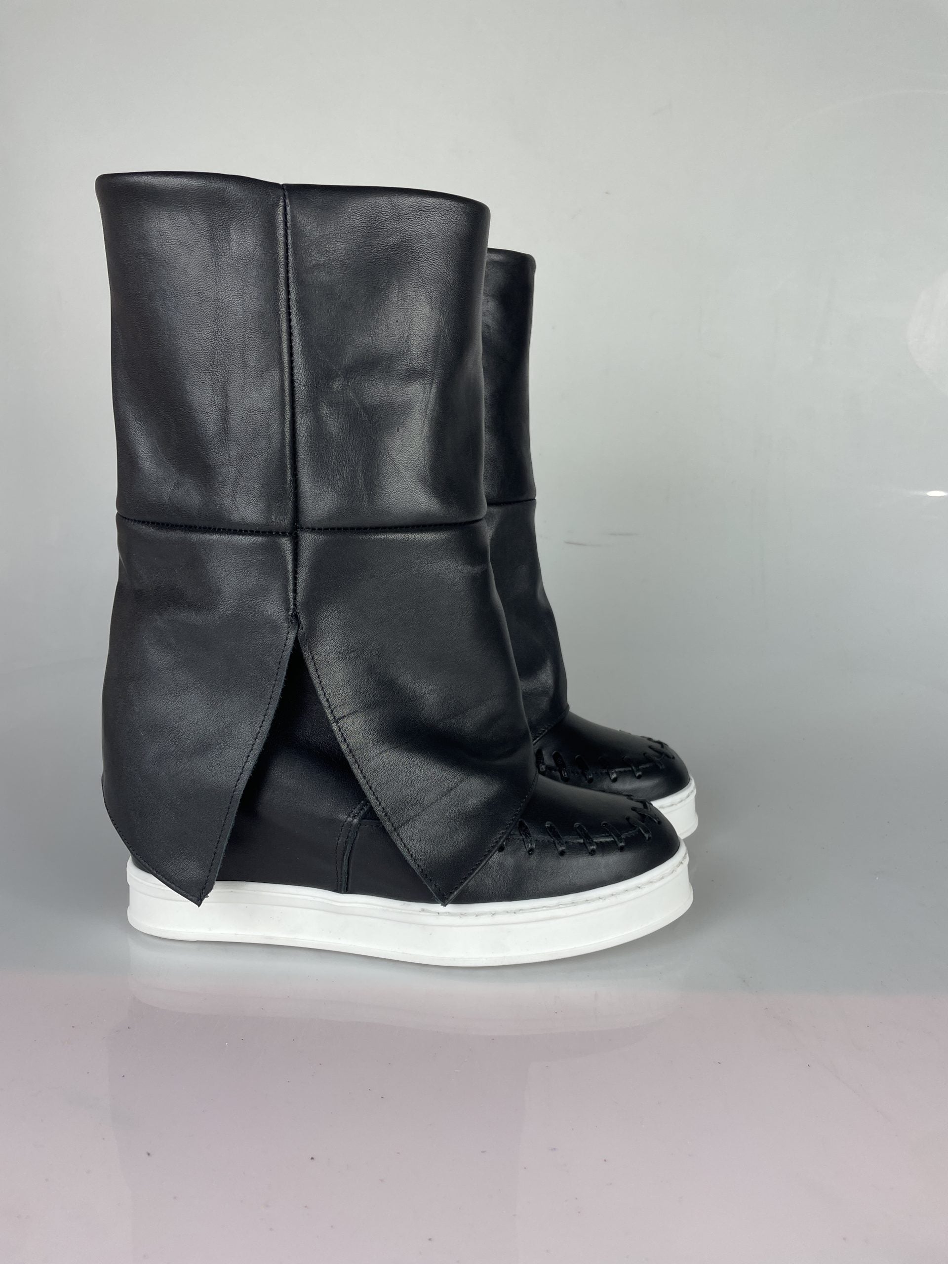 Blessing black leather