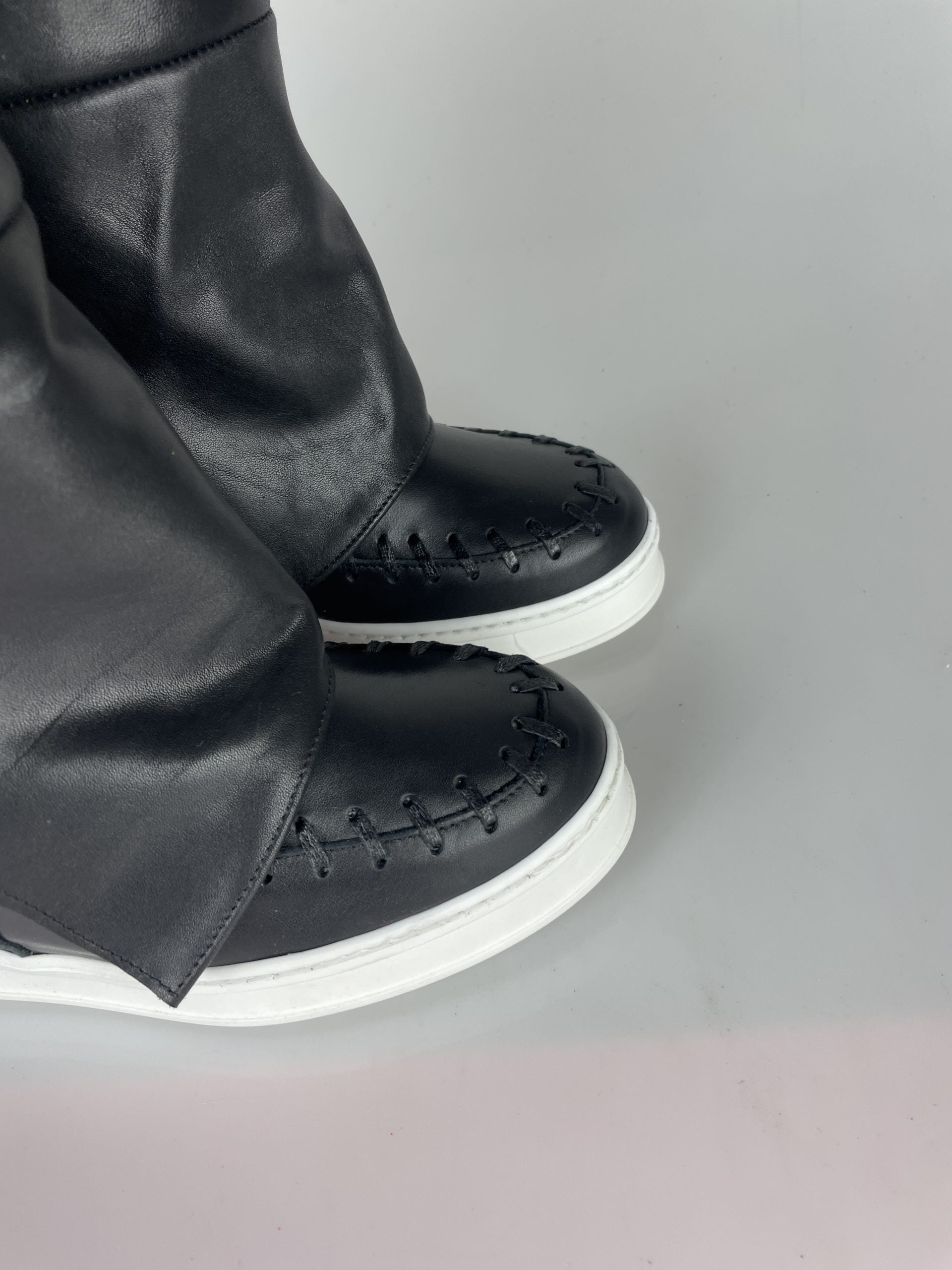 Blessing black leather