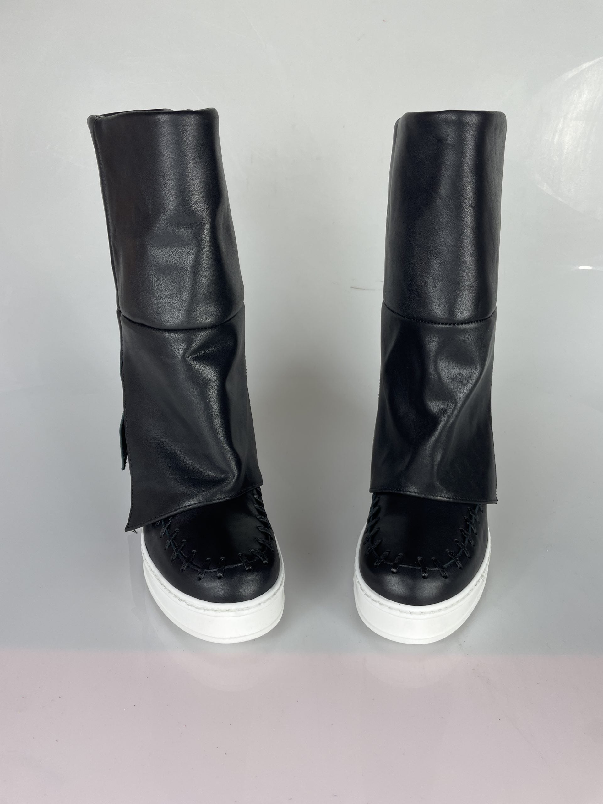 Blessing black leather