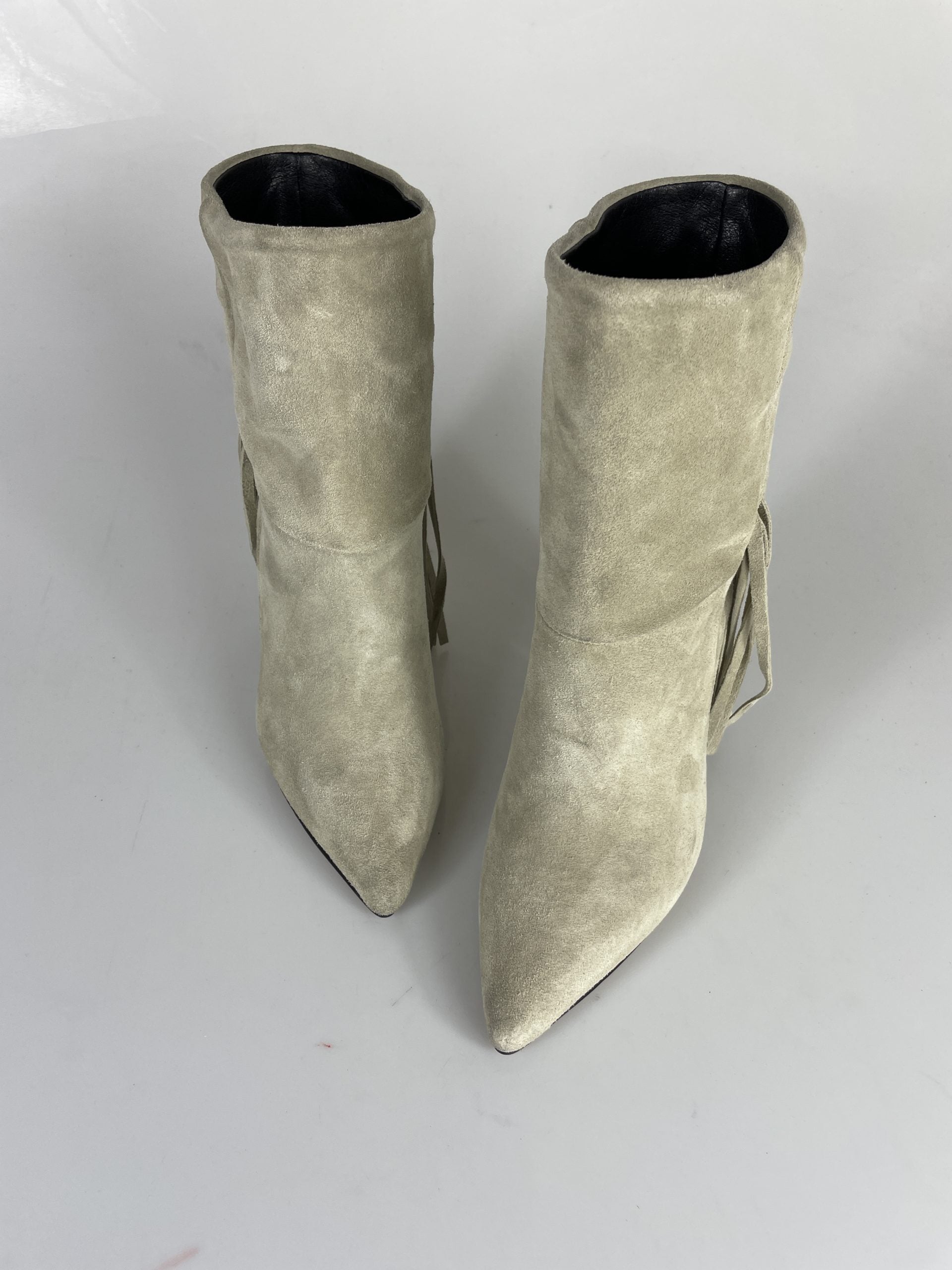 Cesarino 1574 beige suede