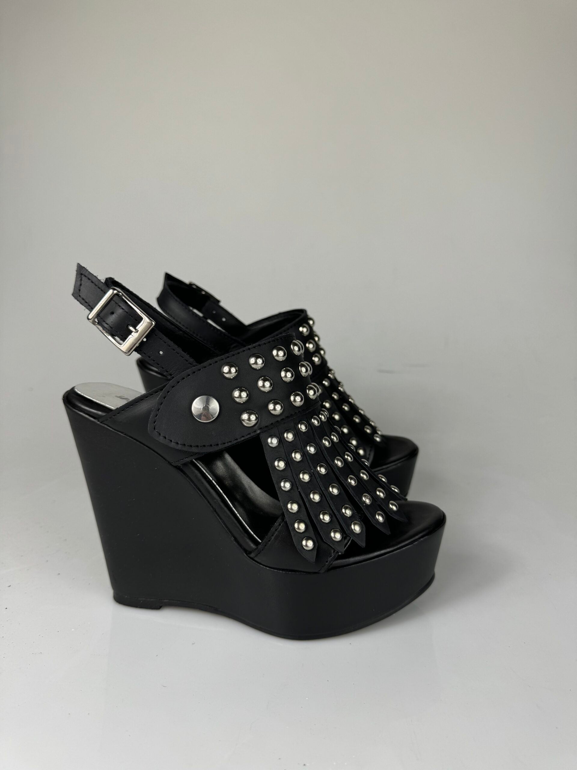 Carmensita51 cuero negro