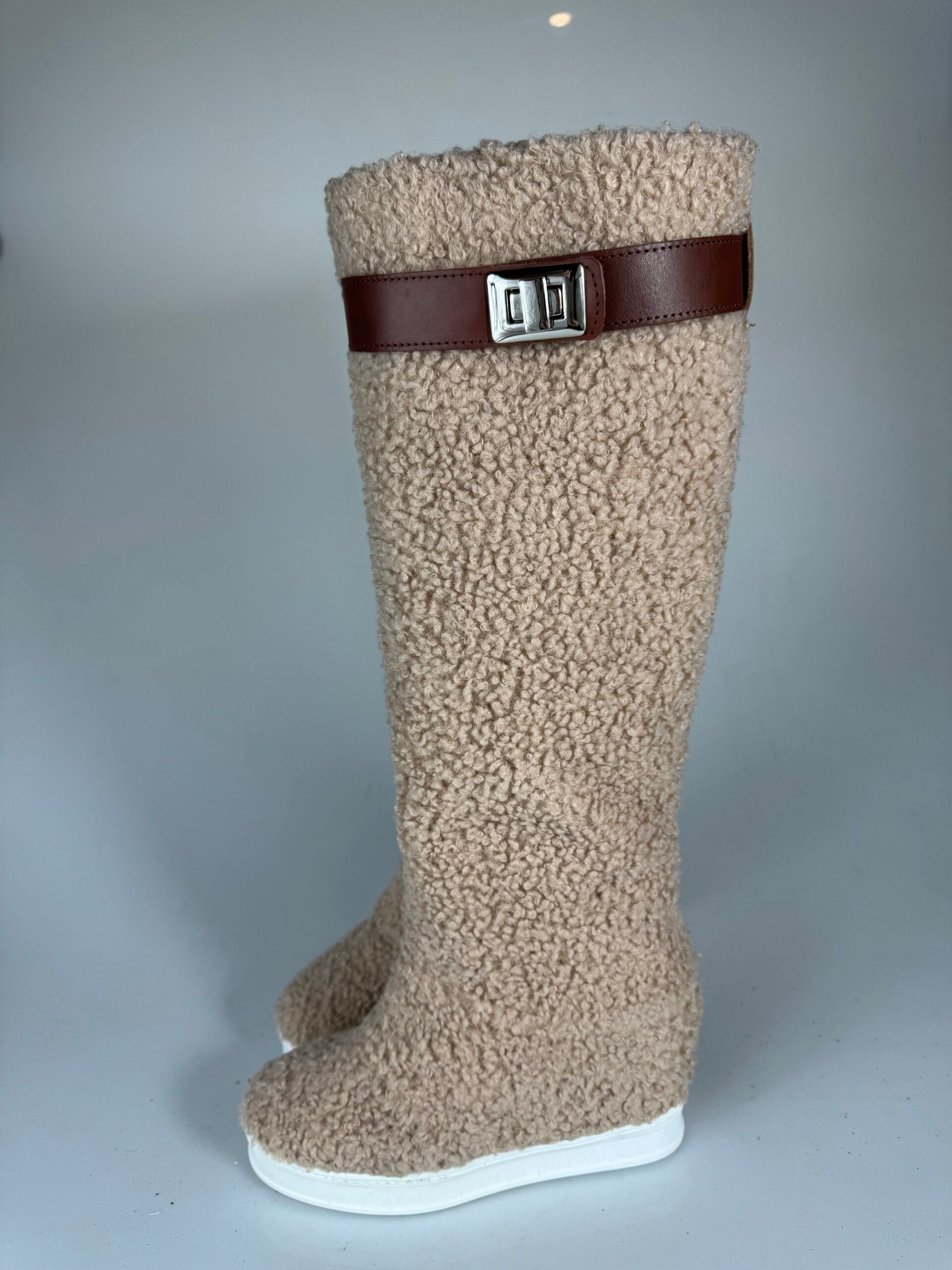 Peluche beige