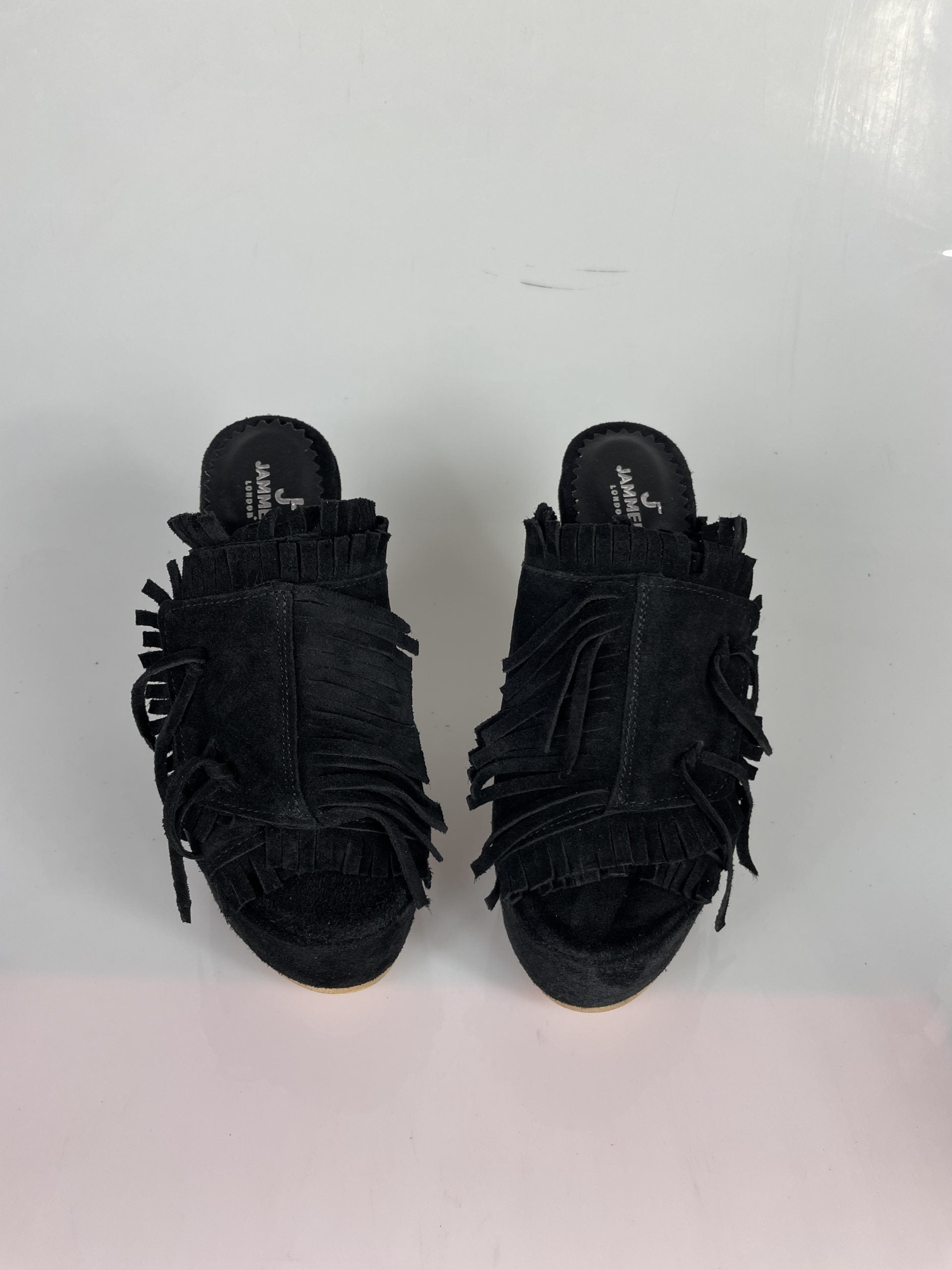 Carmensita harmony black suede