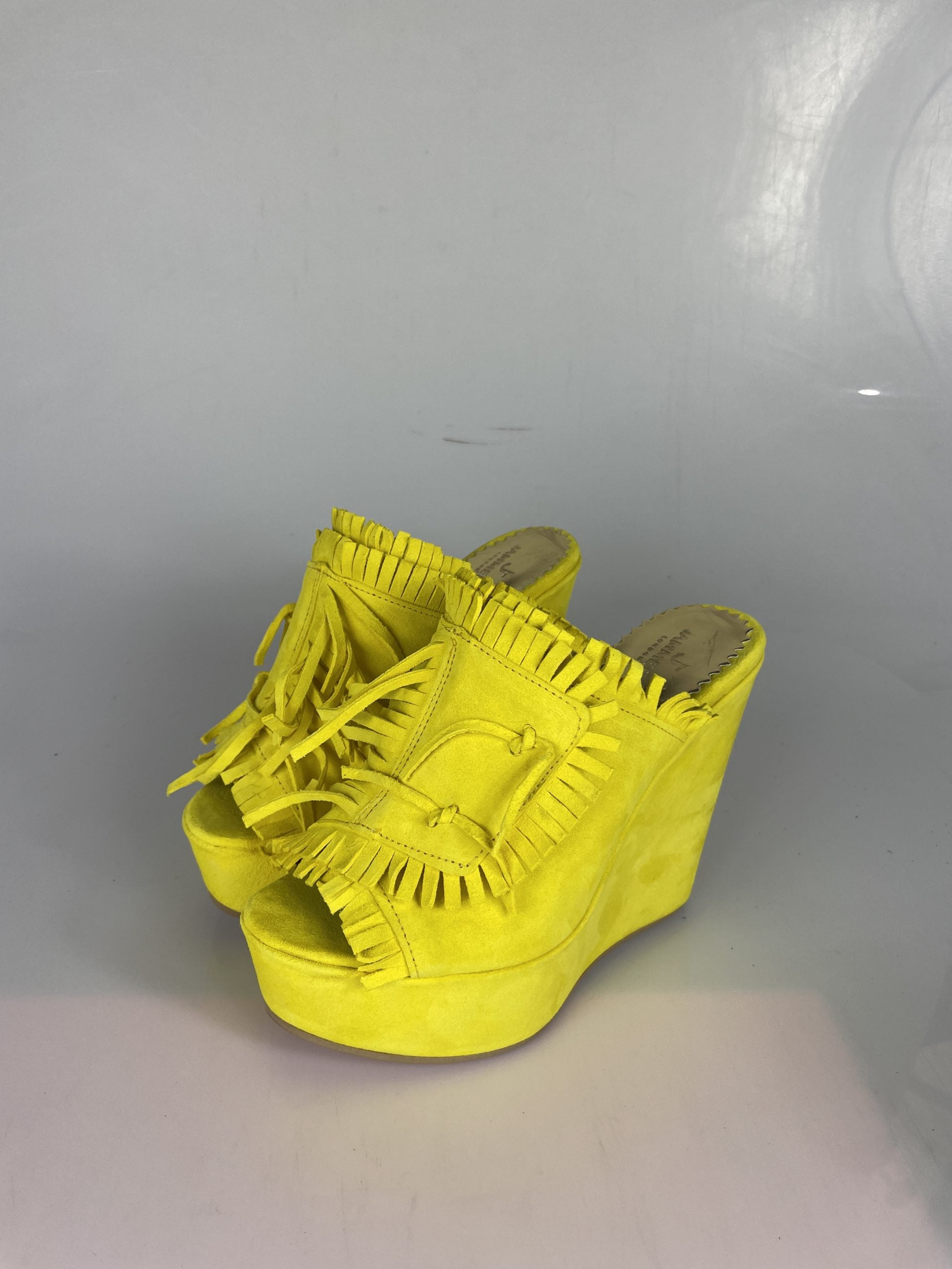 Carmensita harmony yellow suede