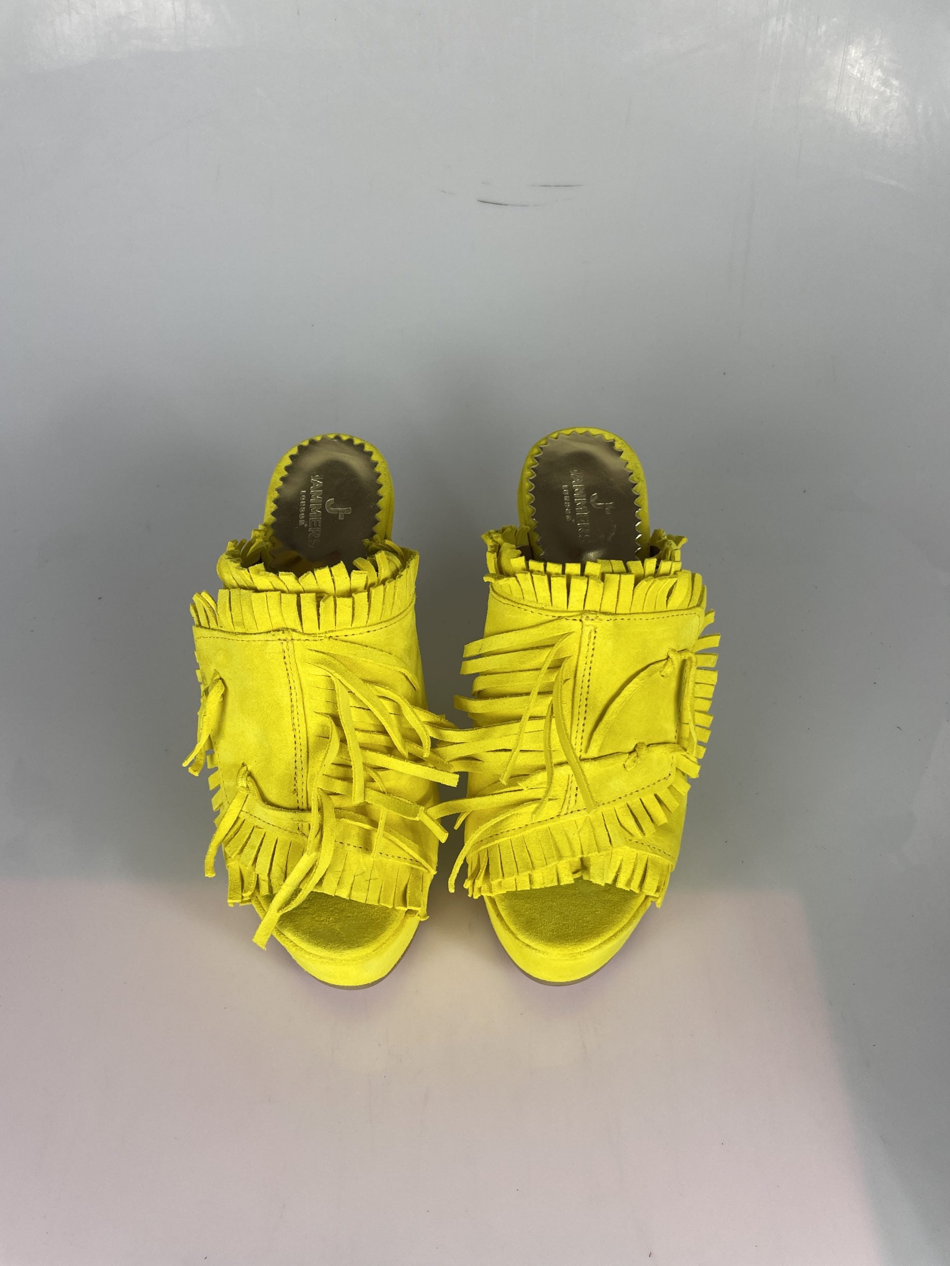 Carmensita harmony yellow suede