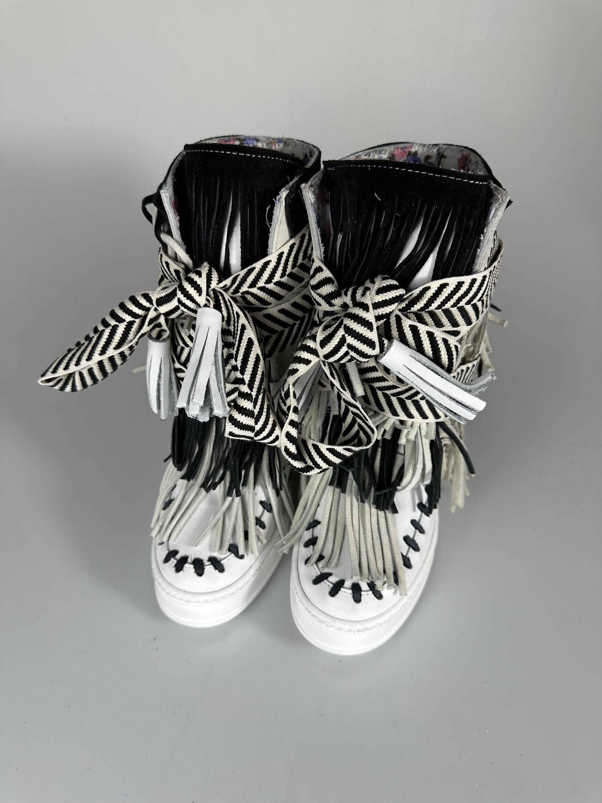 full up fantasy leather white rip black