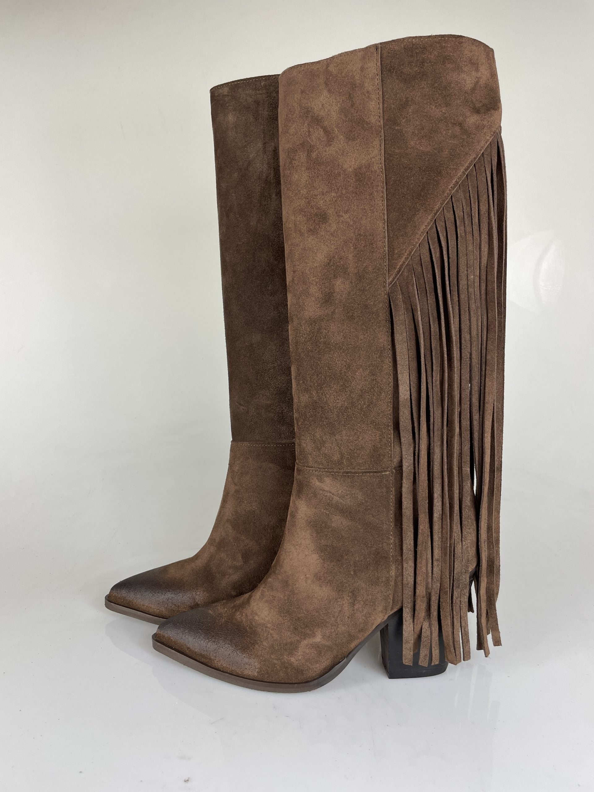 Camperos Cesare chocolate suede 