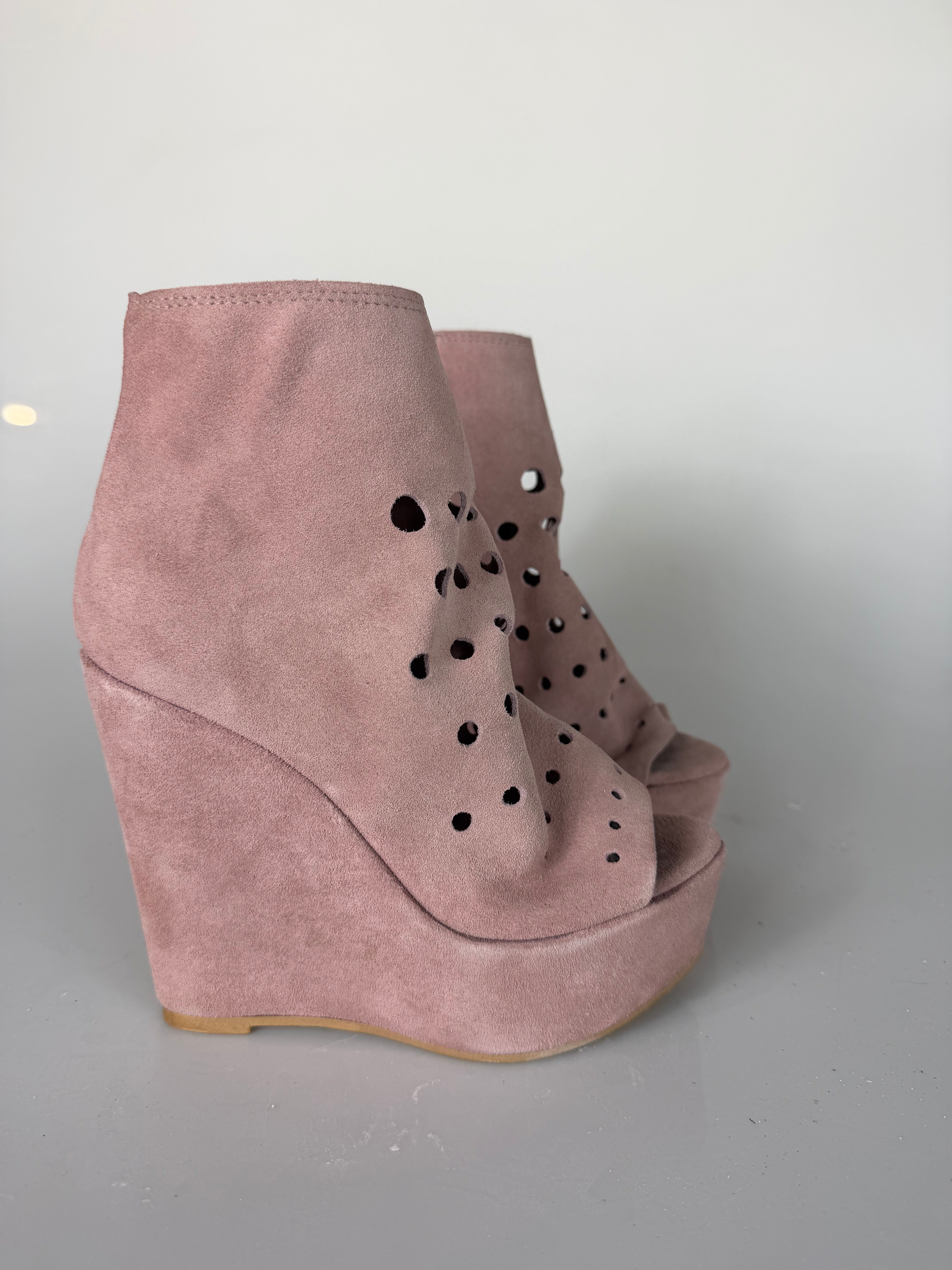 Carmensita buchi cam rosa