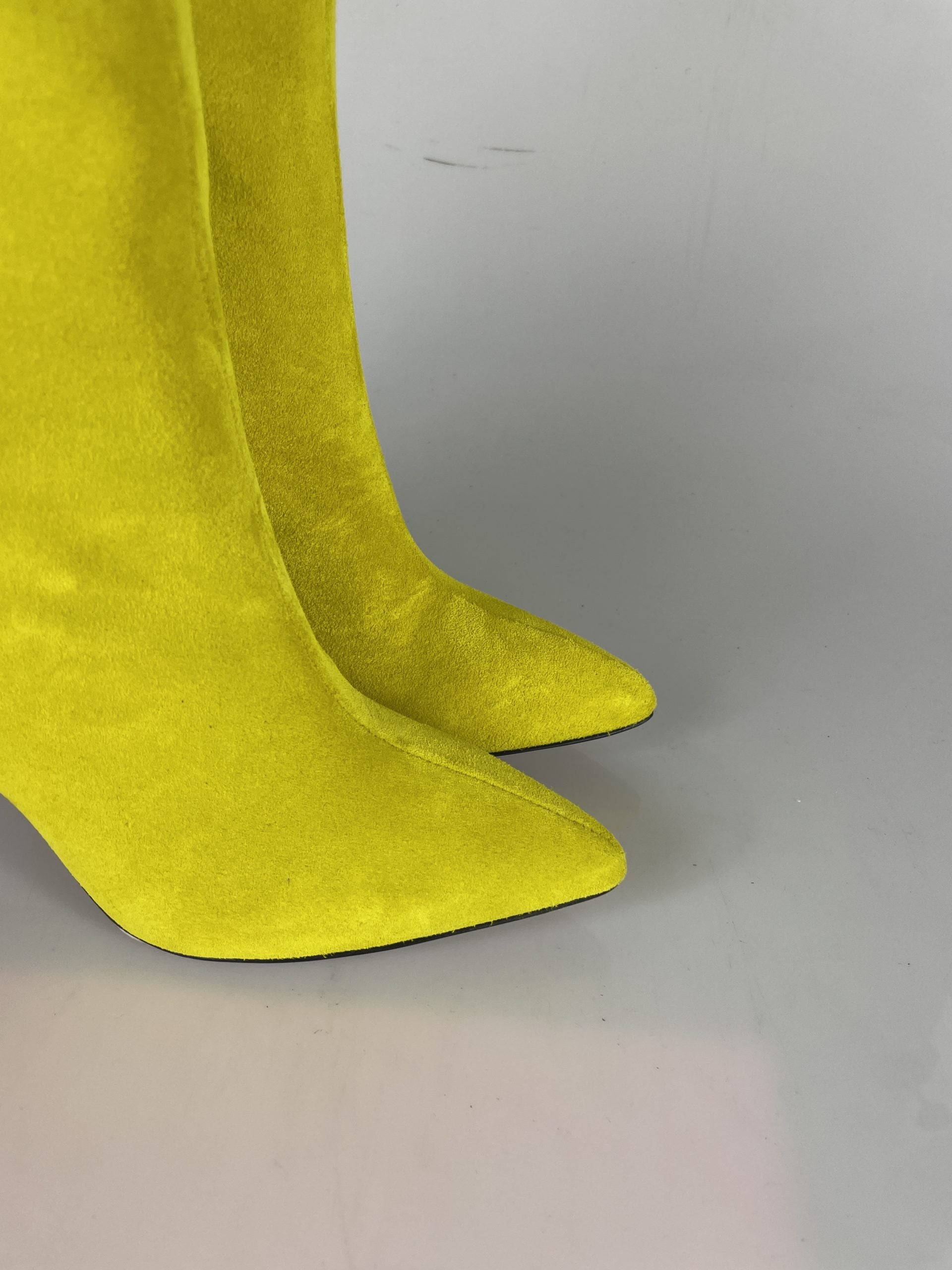 Gilda9 yellow suede