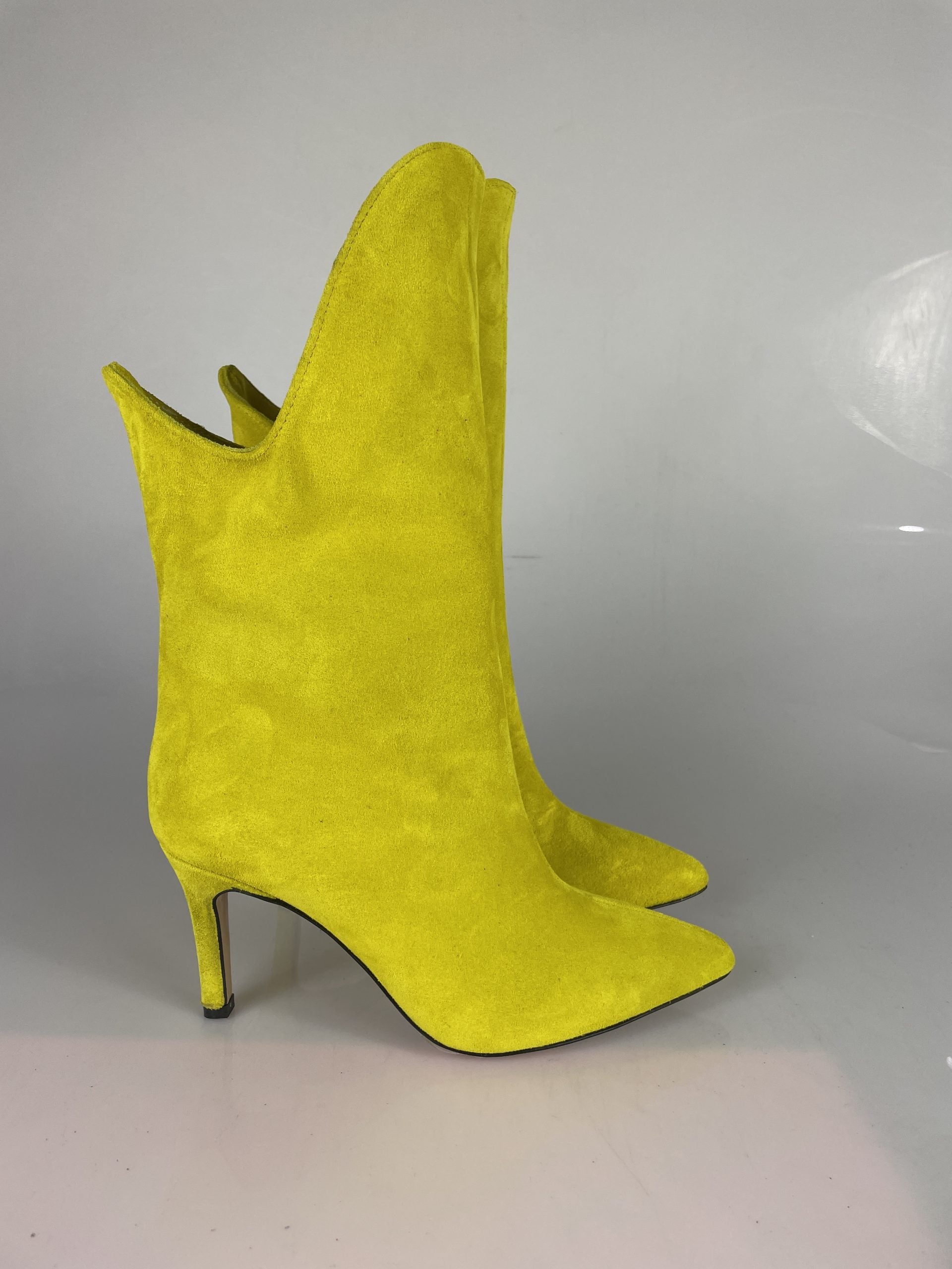 Gilda9 yellow suede