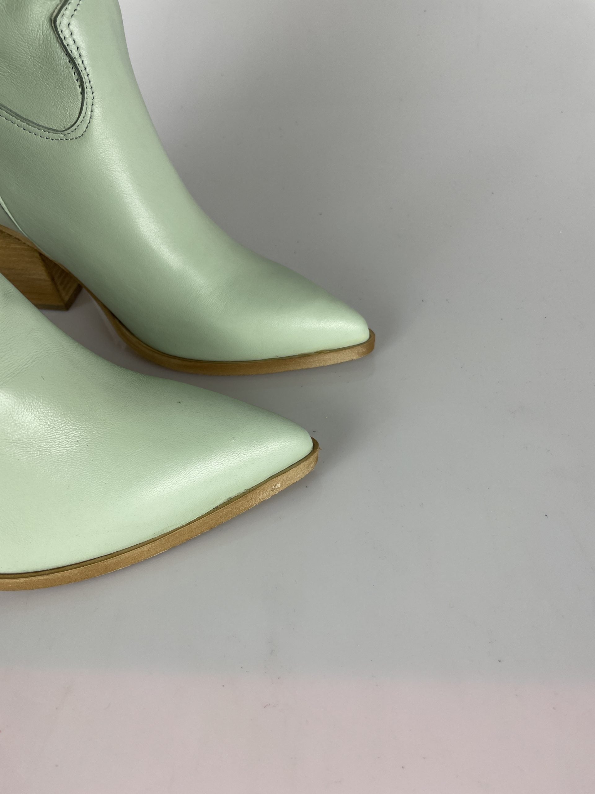 Marilena I5 green leather