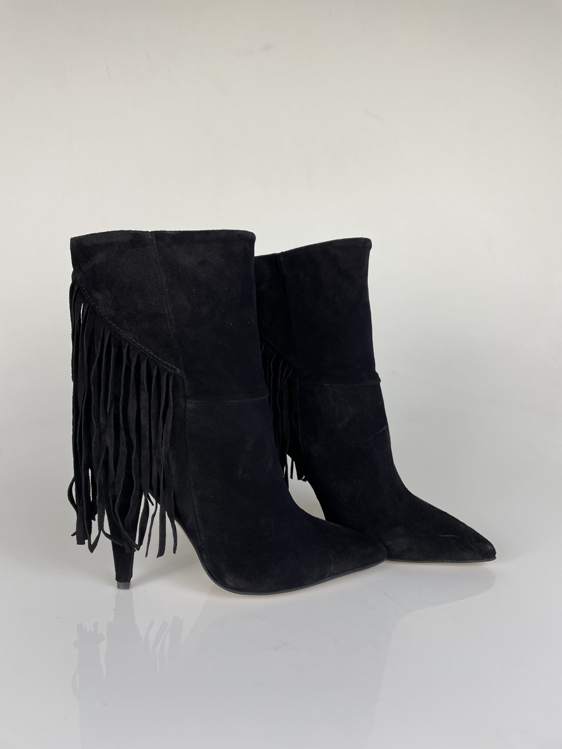 Cesarino black suede