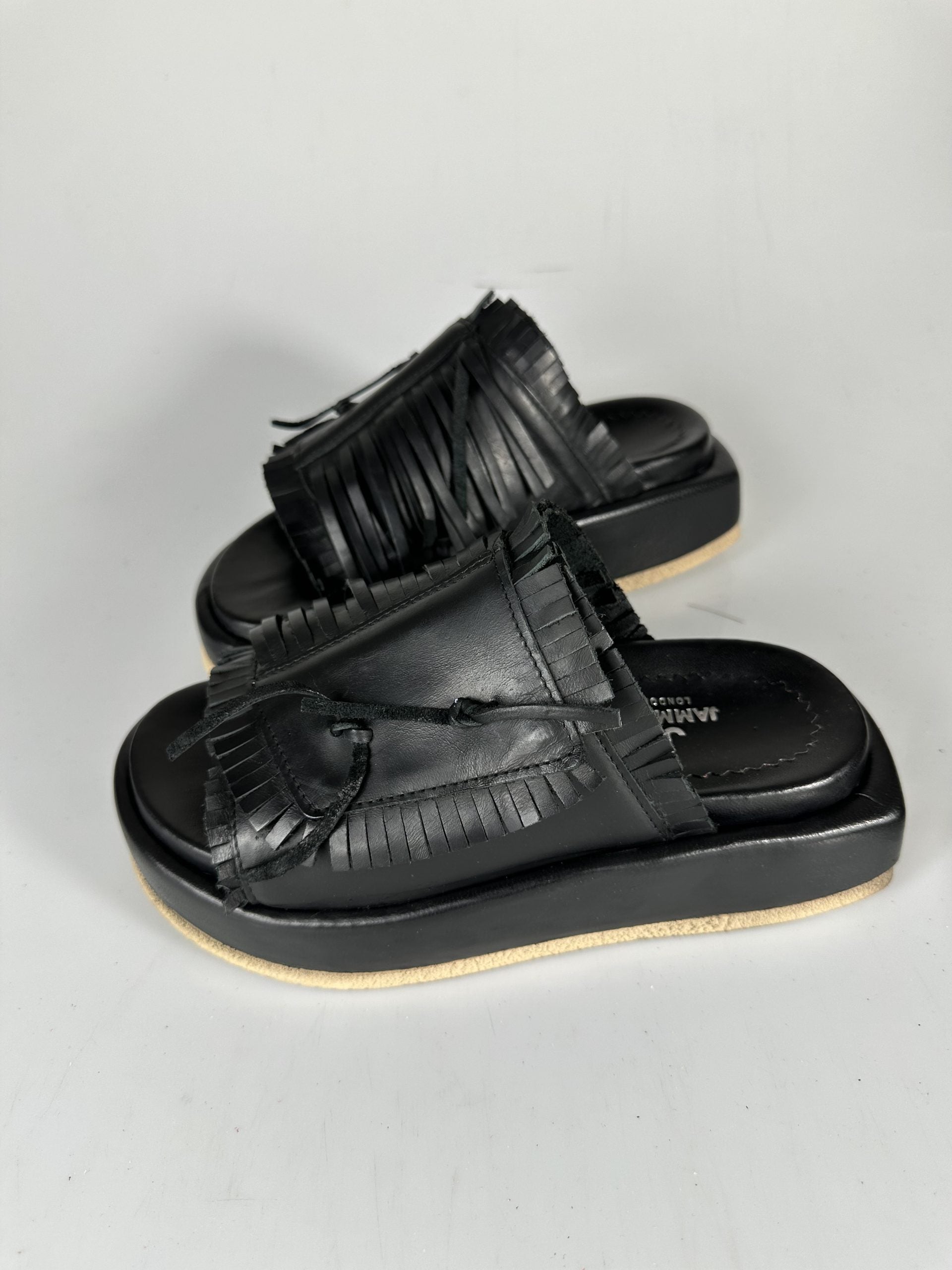 Armonia pelle nero