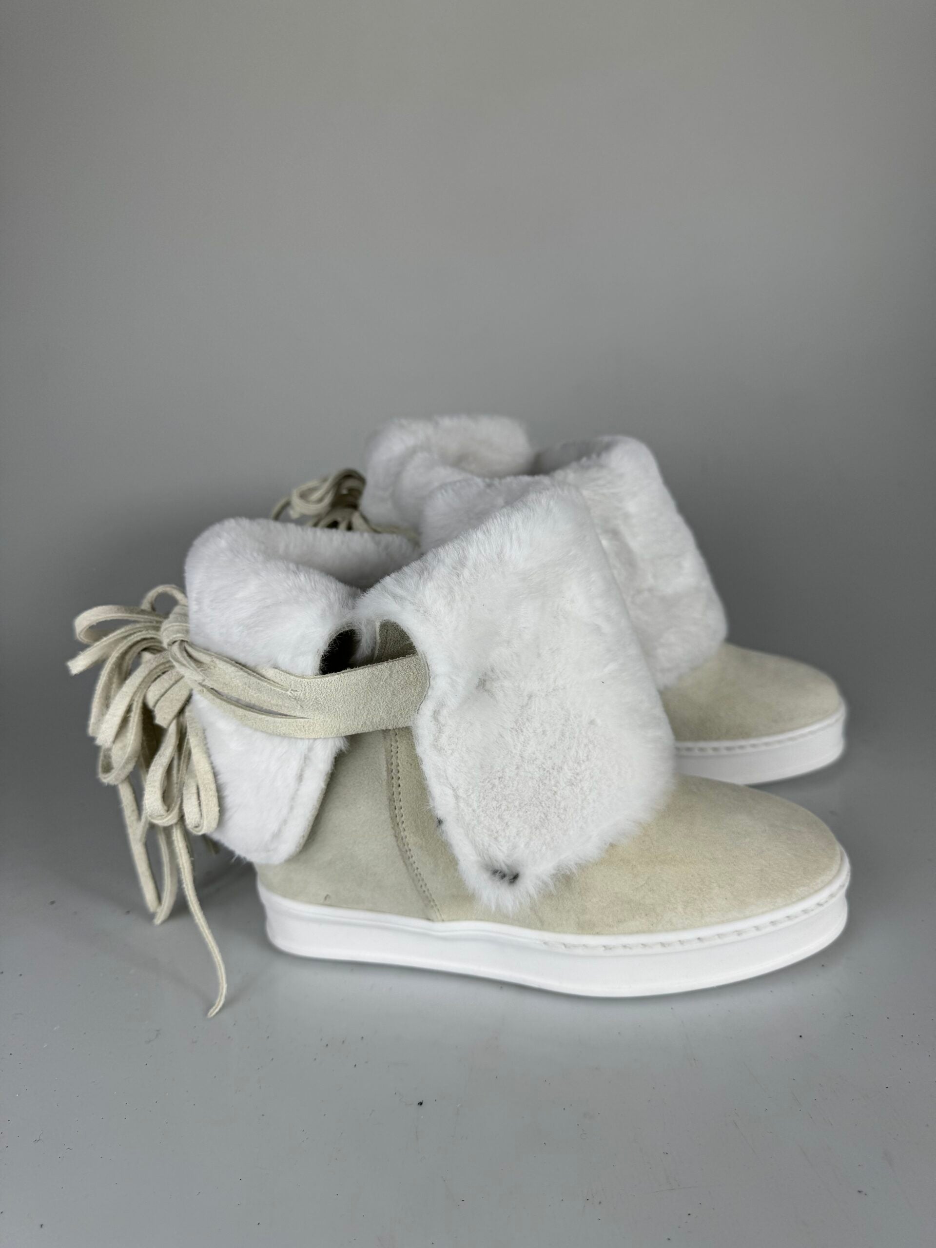 Bobo plush cam ice