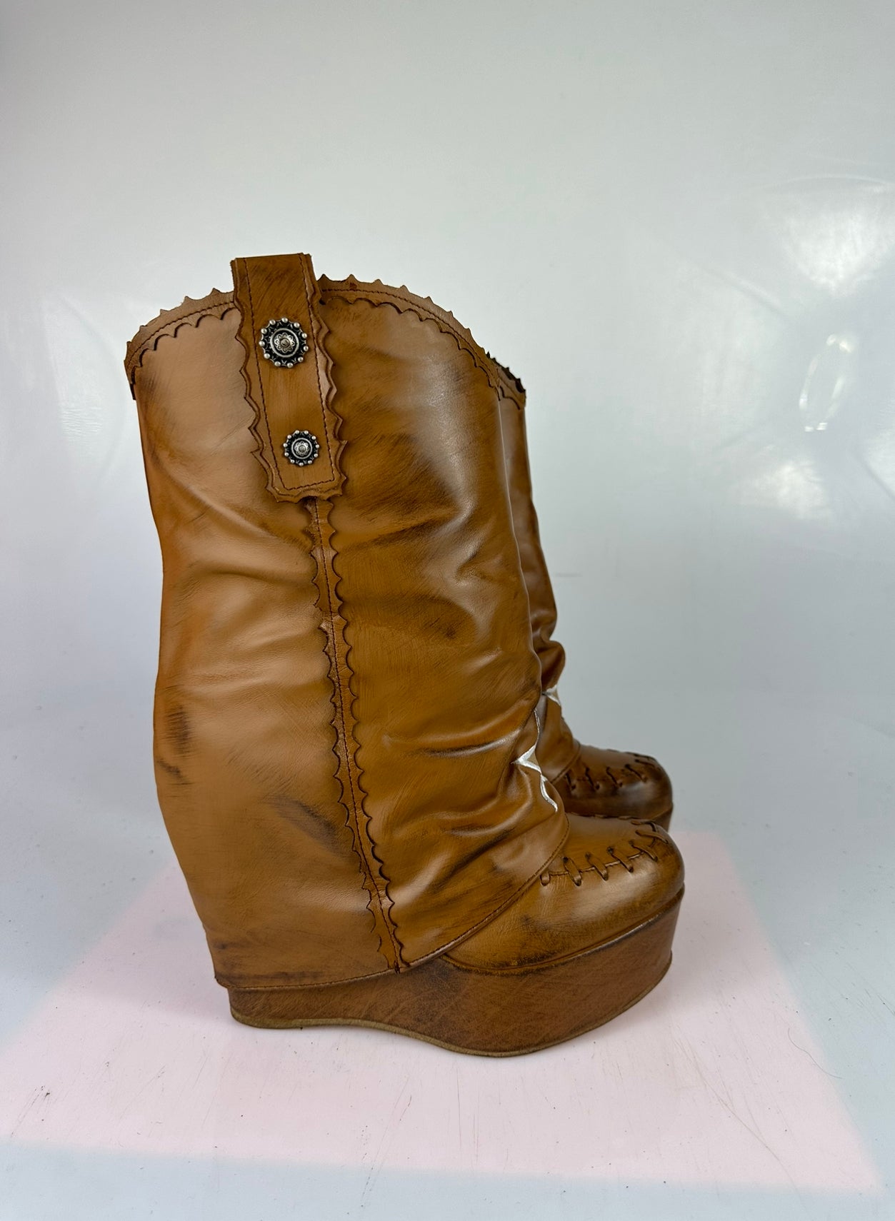 Carmensita Euphoria - Zapato básico de piel con punta cerrada