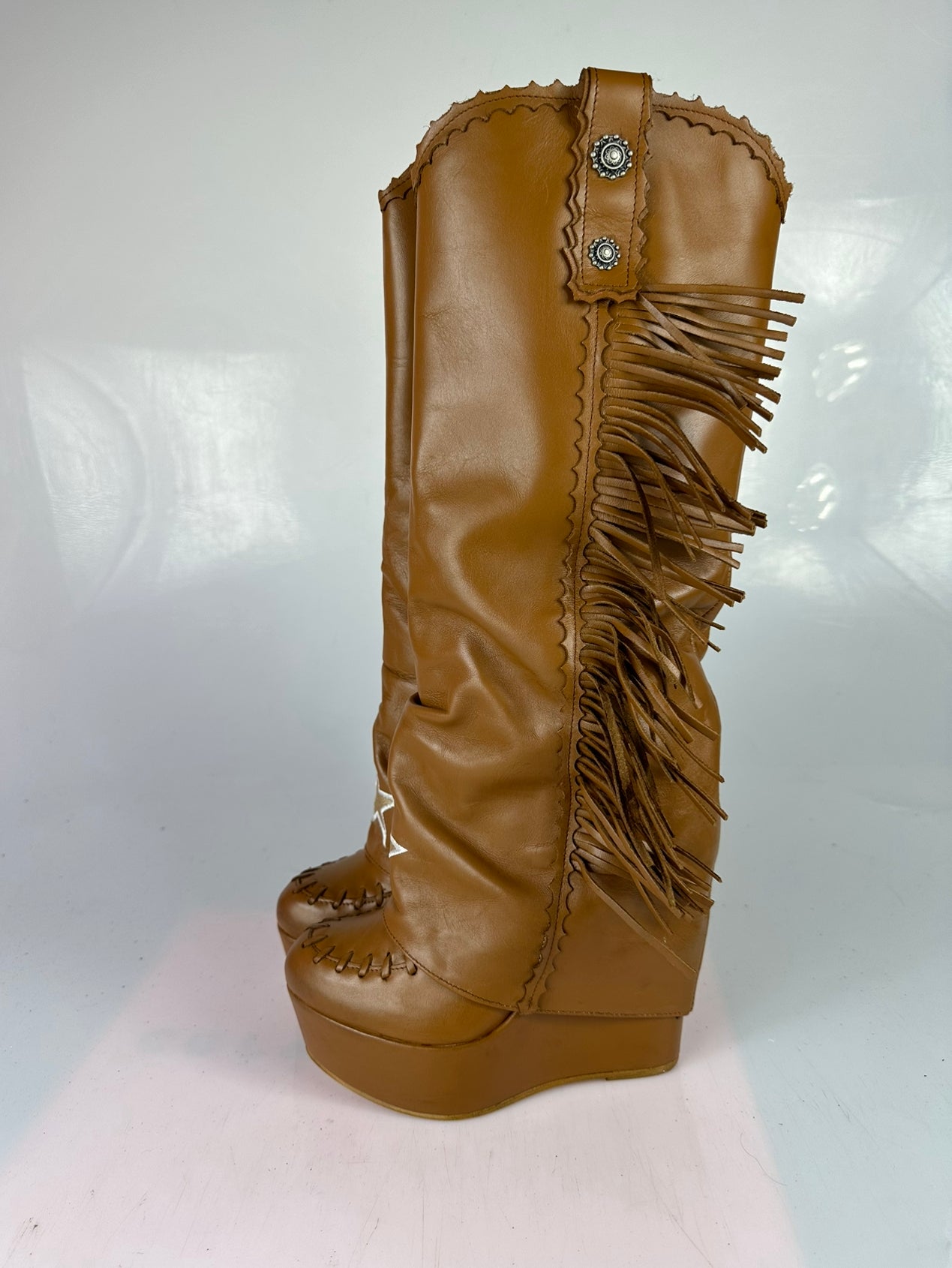 Carmensita euphoria leather closed toe