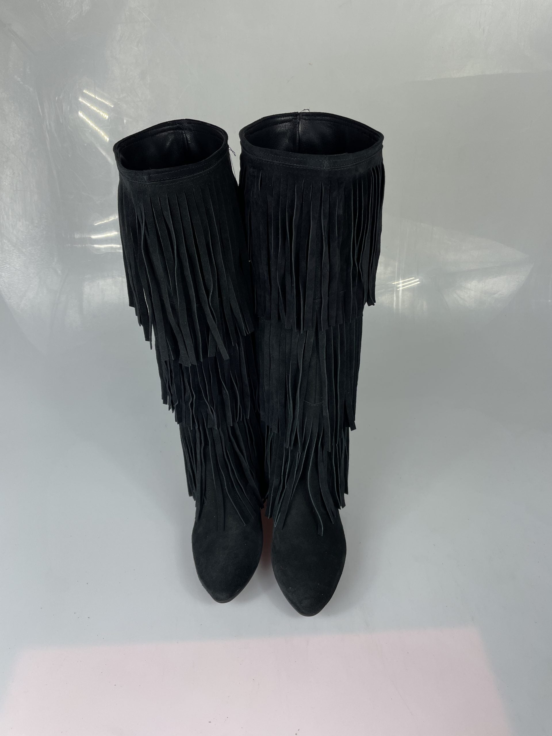 Marvin black suede