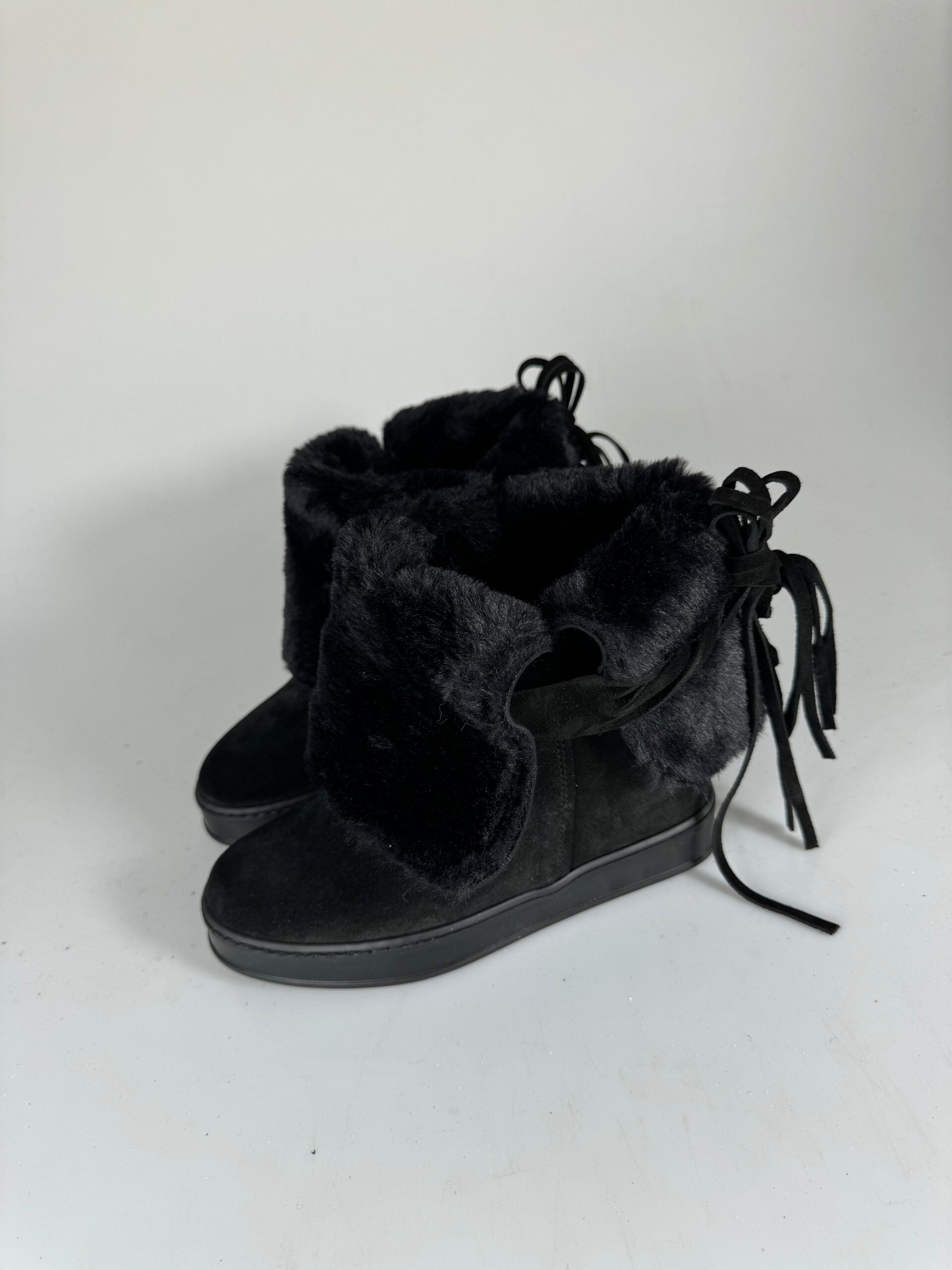 Bobo plush cam black sole black