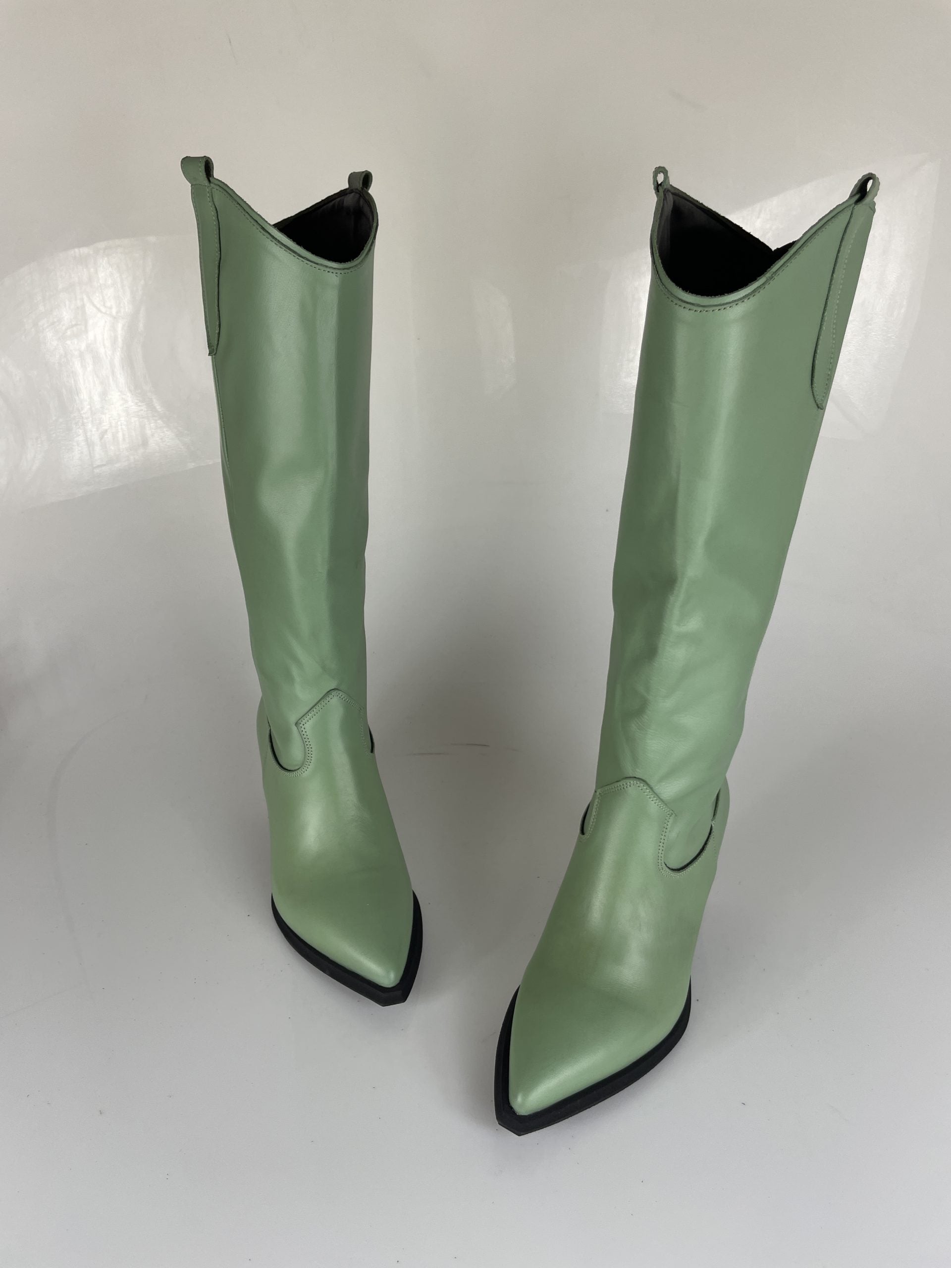 Ascanio Green Skin