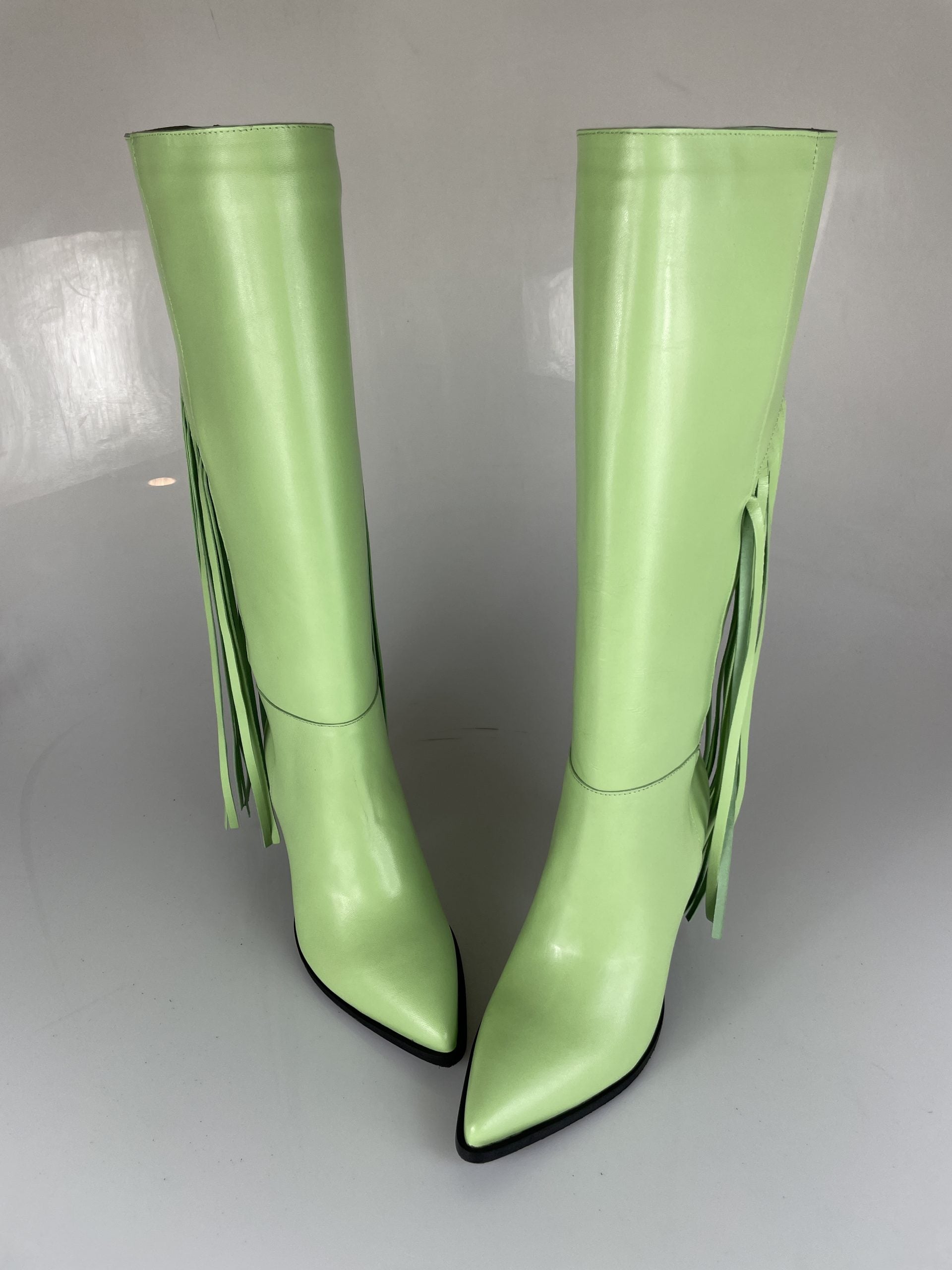 Camperos Cesare green leather