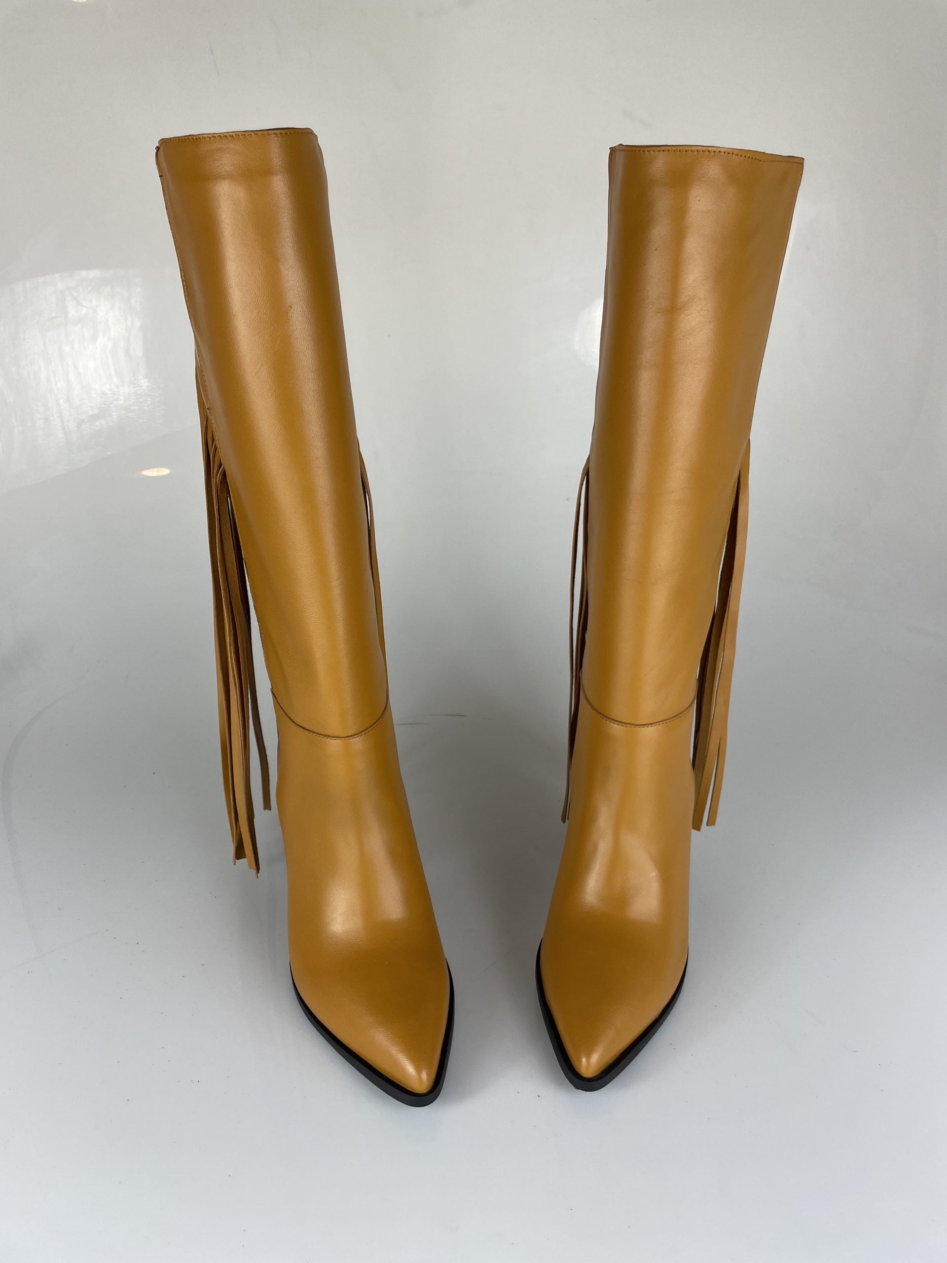 Camperos Cesare leather