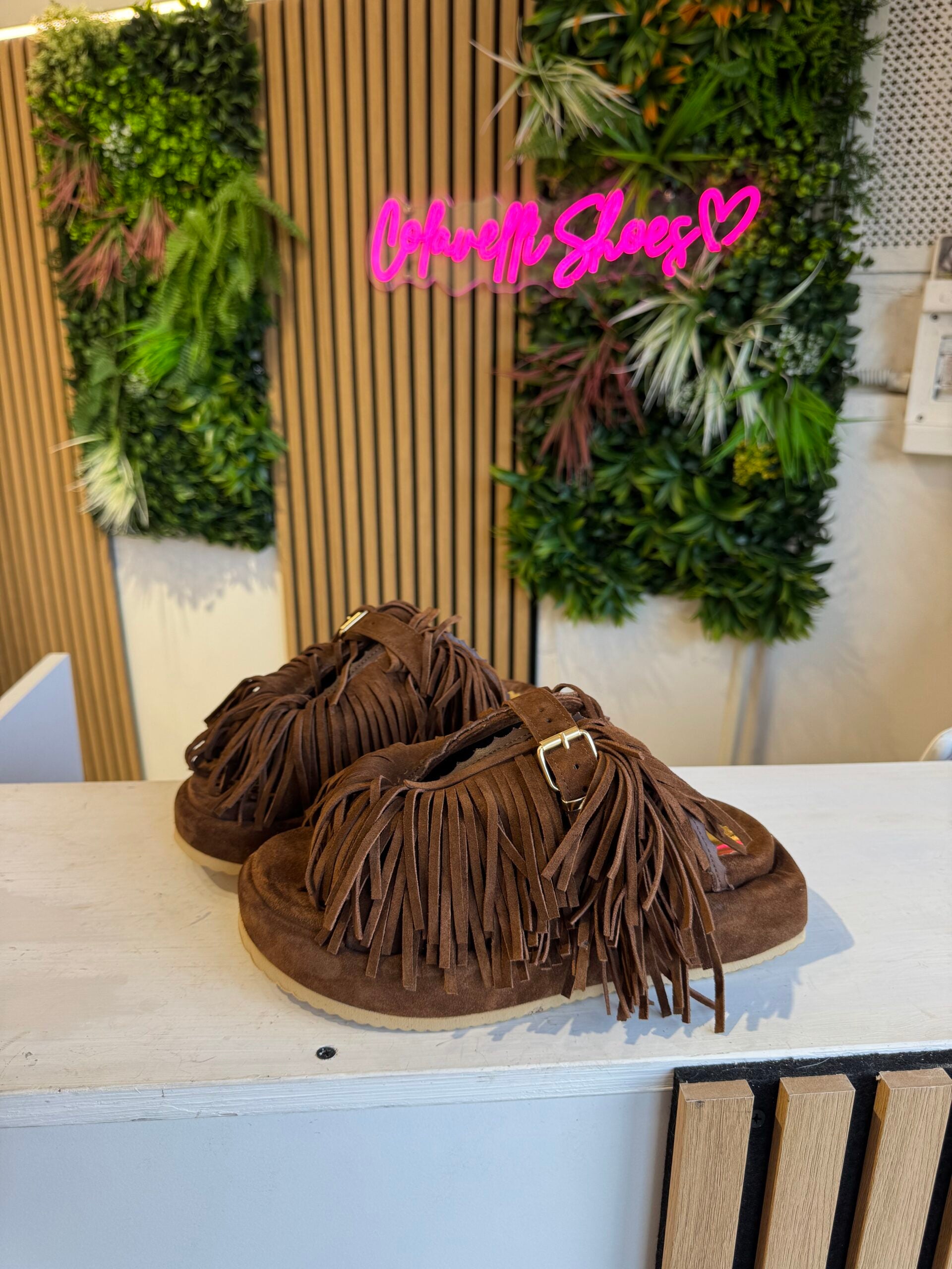 Sinfonia suede leather