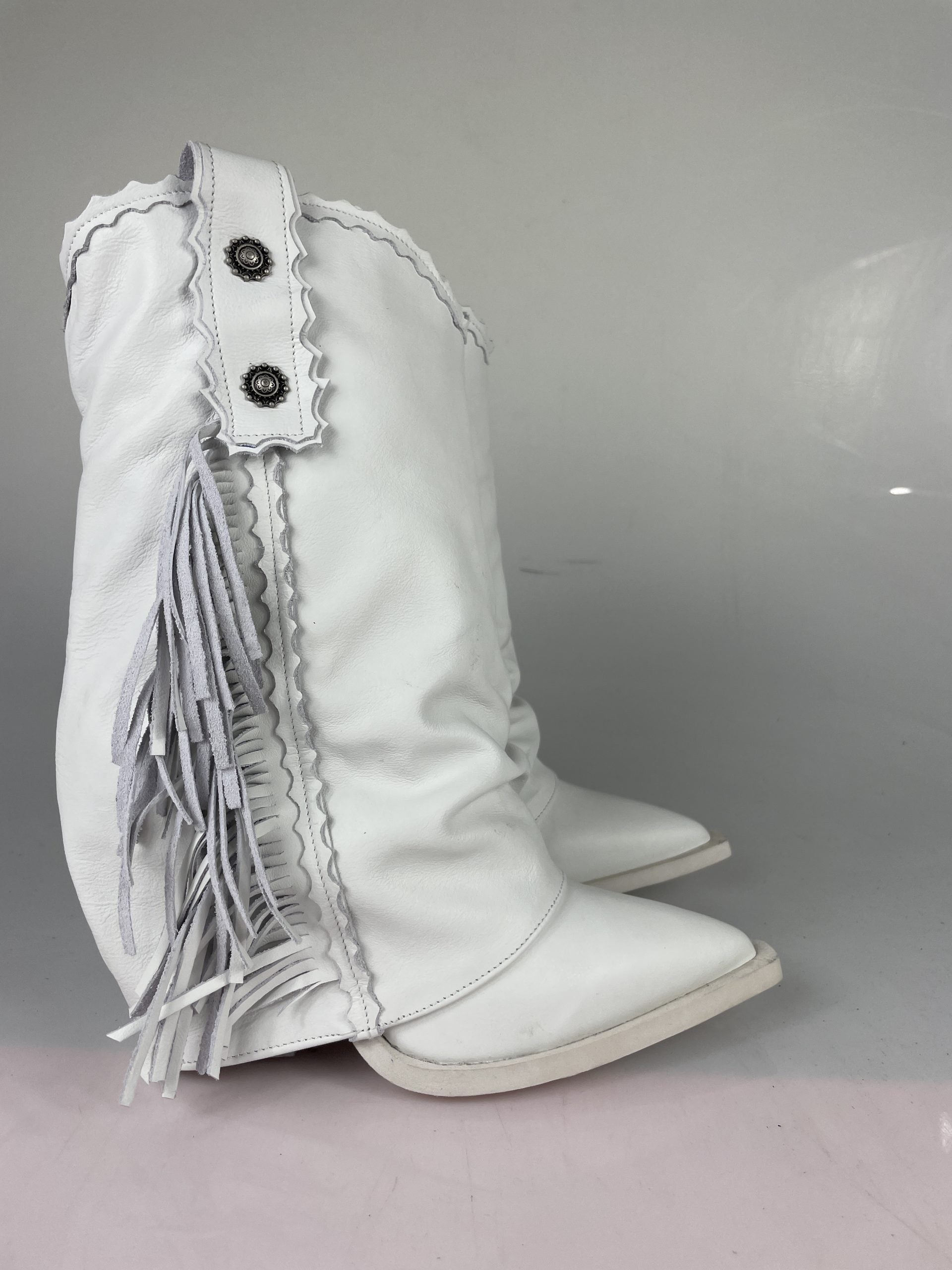 Euphoria MID white leather no star