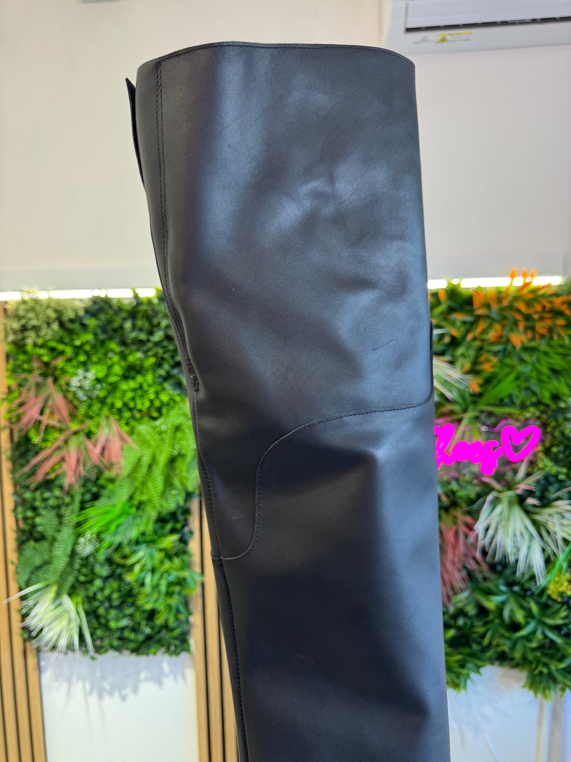 Paris Cesare 259 black leather