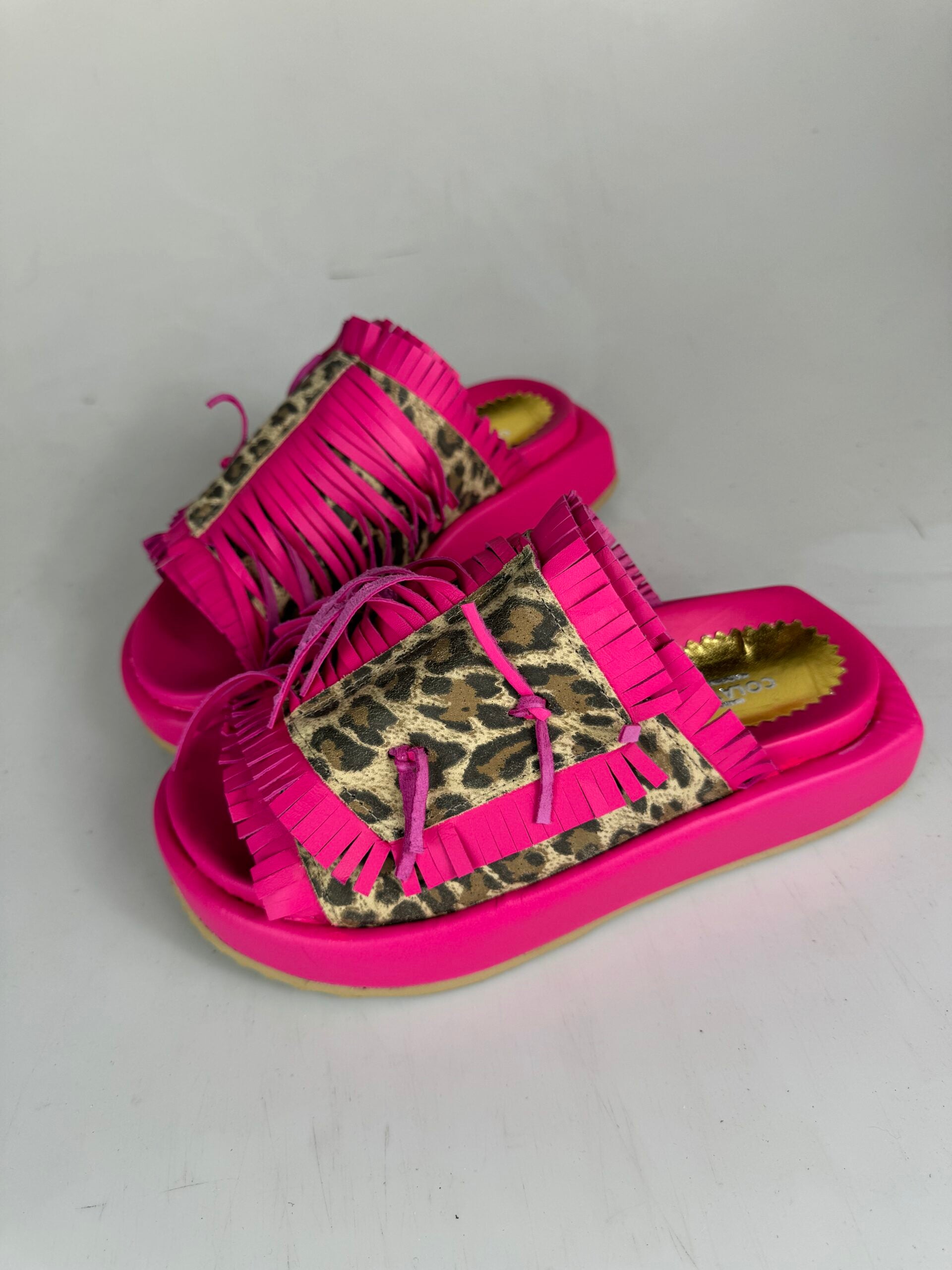 Harmony fuchsia spotted rip leather