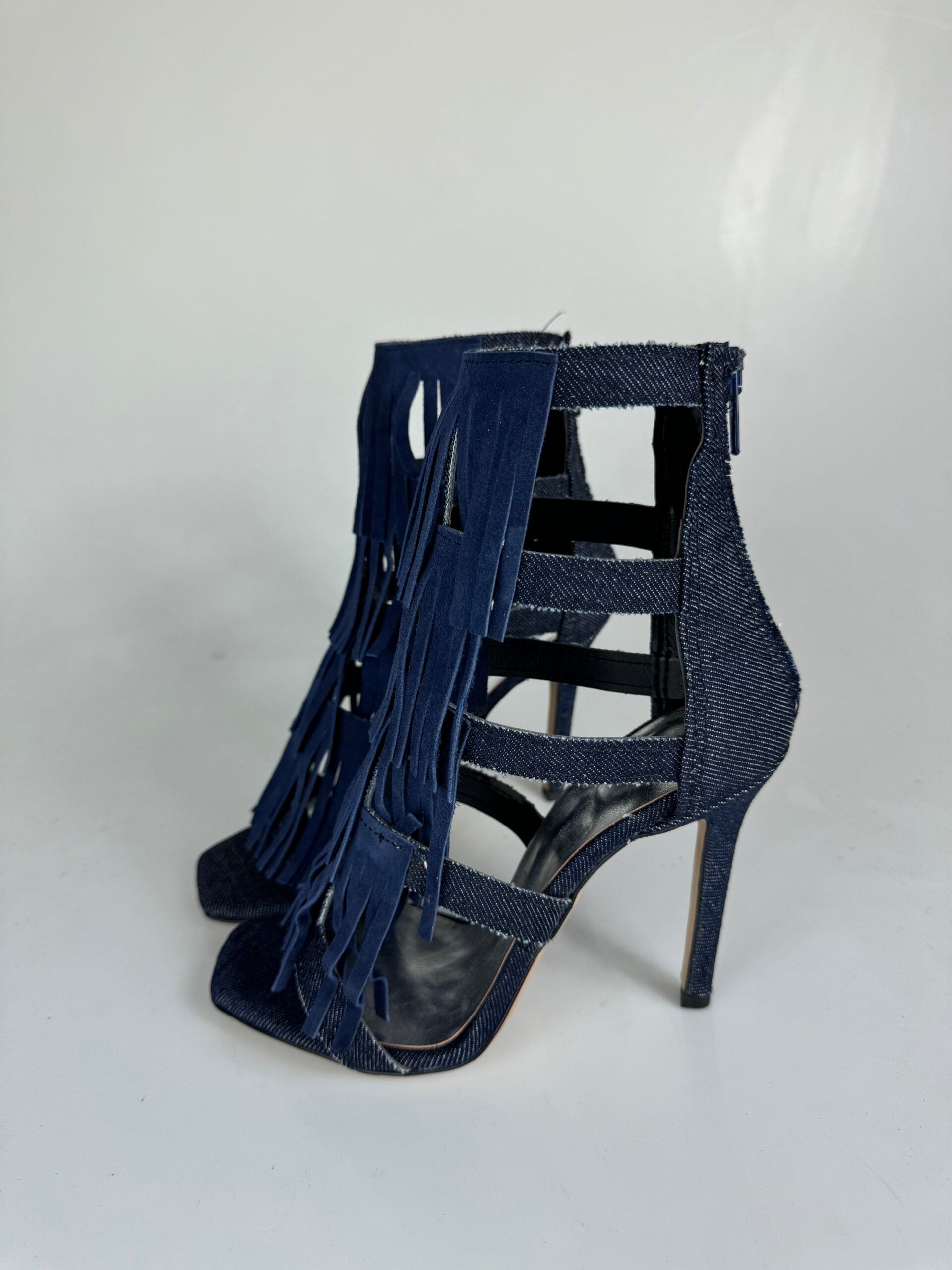 Aphrodite blue rip cam jeans