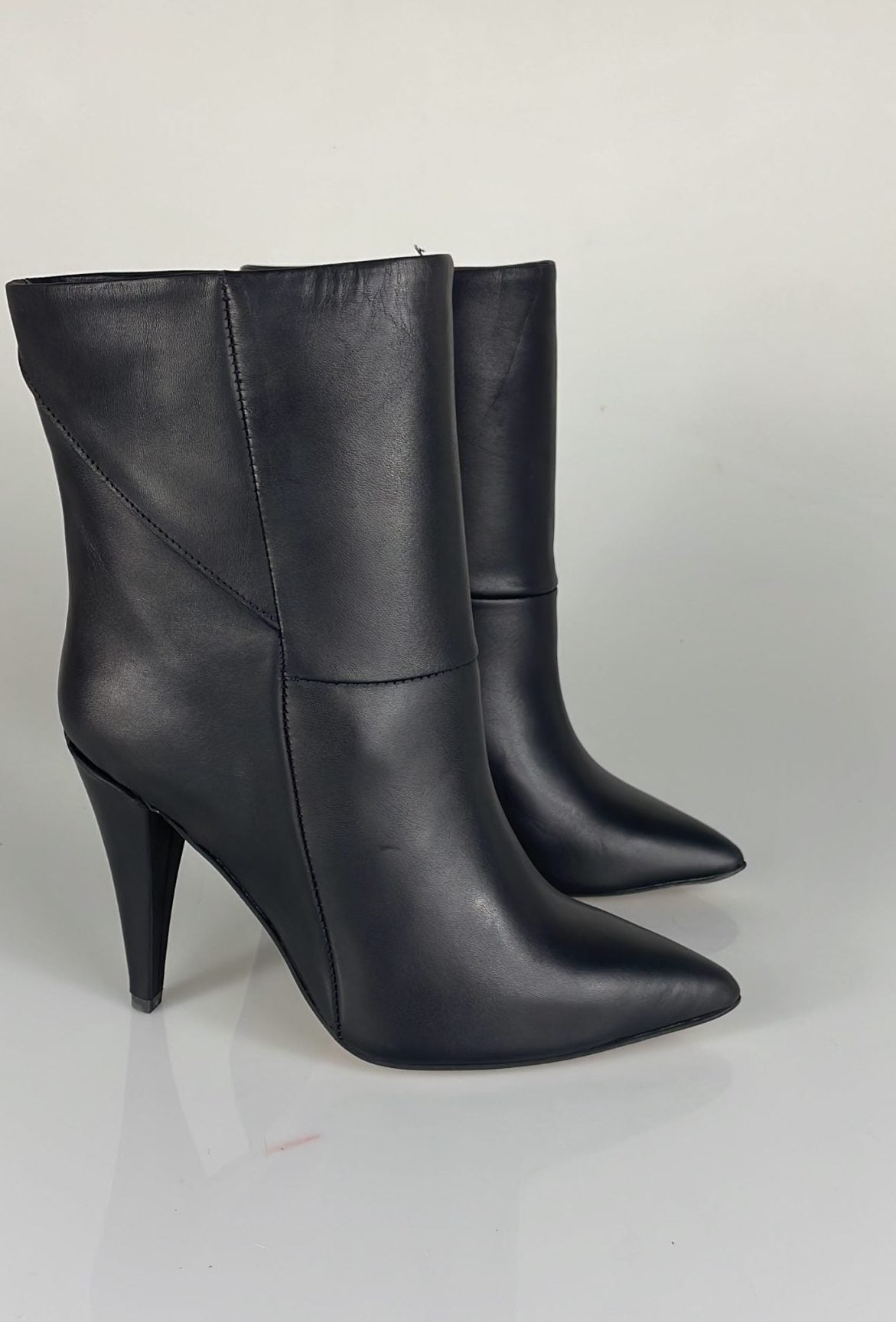 Cesarino black leather no fringe