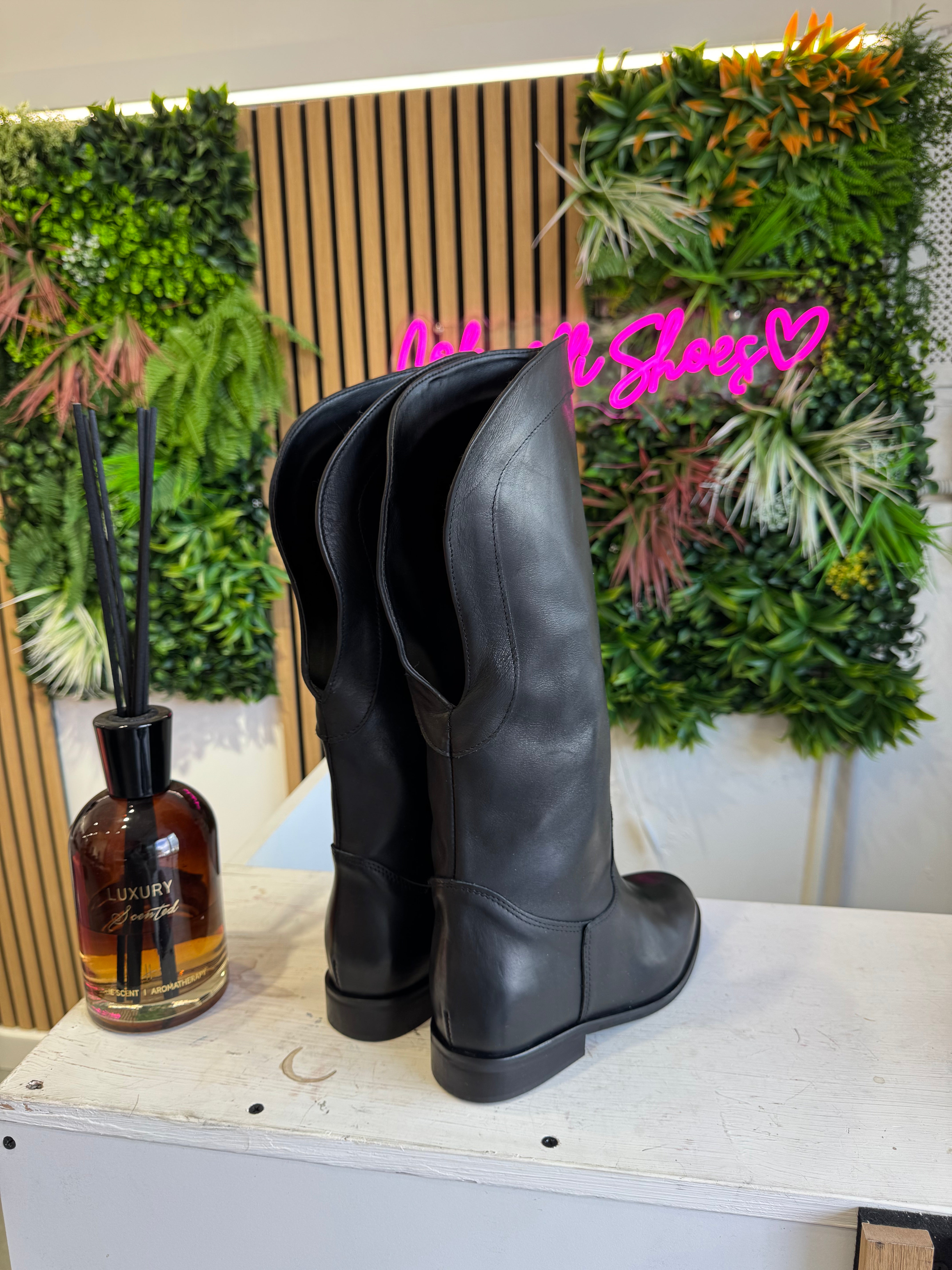 Furia mid pelle nero