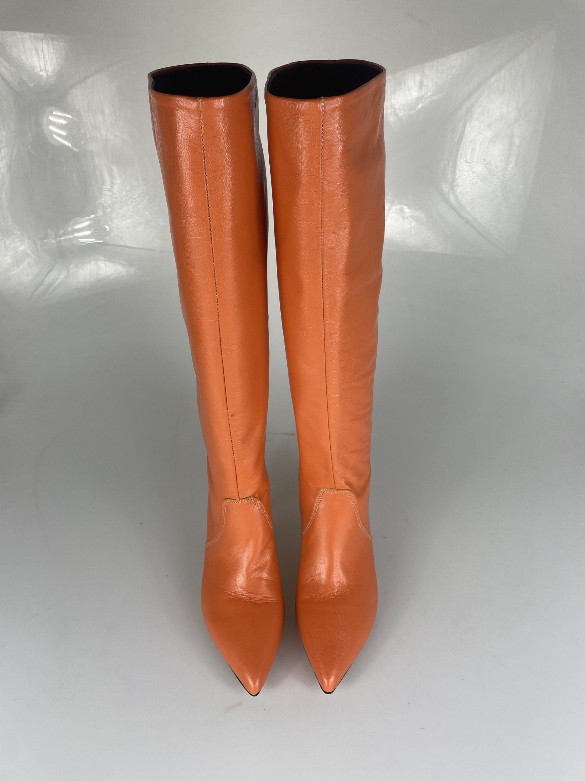 Marcus orange skin
